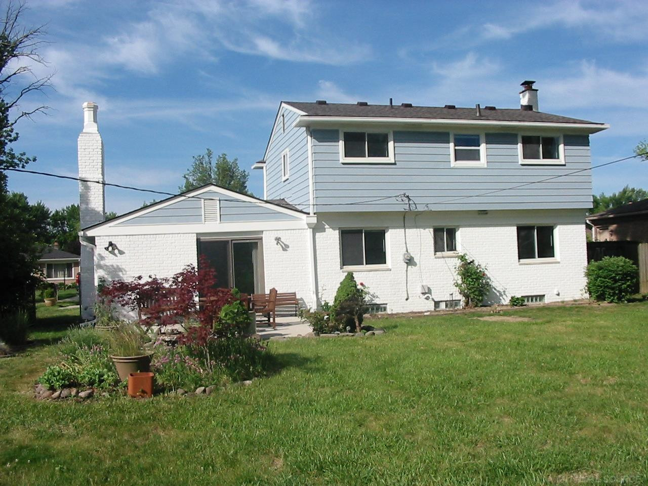 23909 Talbot Street, Saint Clair Shores, MI 48082 — Photo 3