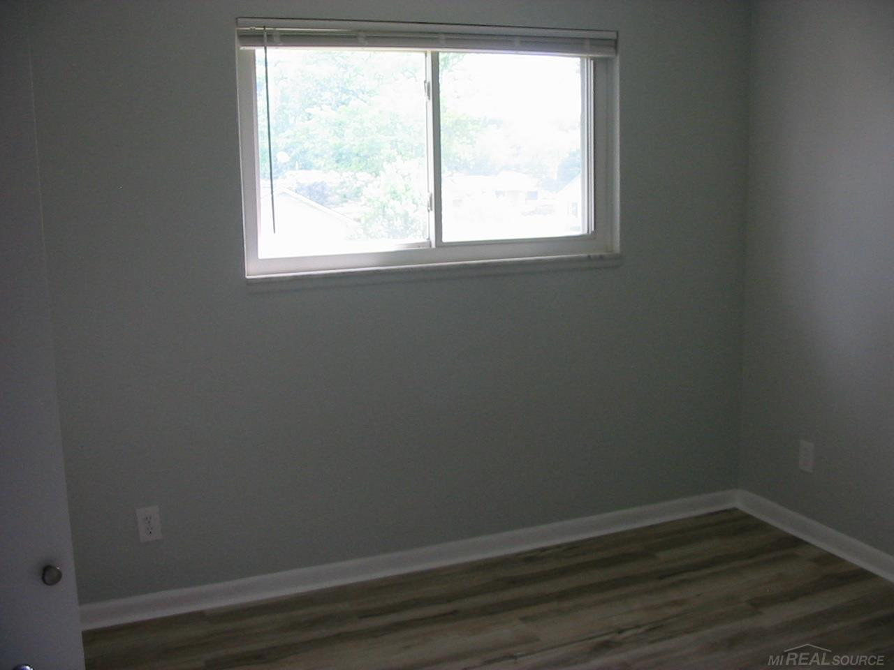 23909 Talbot Street, Saint Clair Shores, MI 48082 — Photo 13