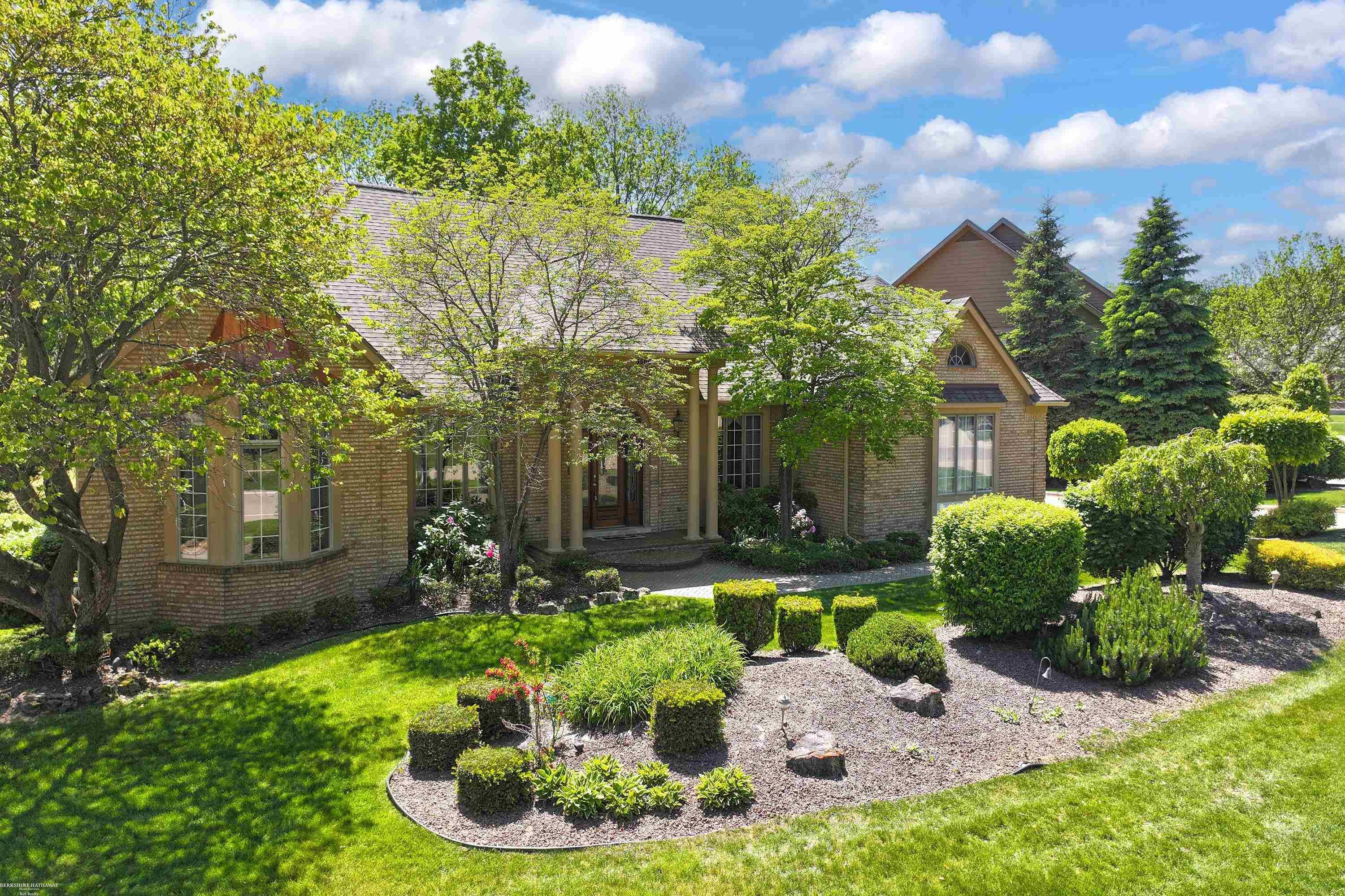 5500 Crystal Creek Lane, Washington, MI — Photo 4