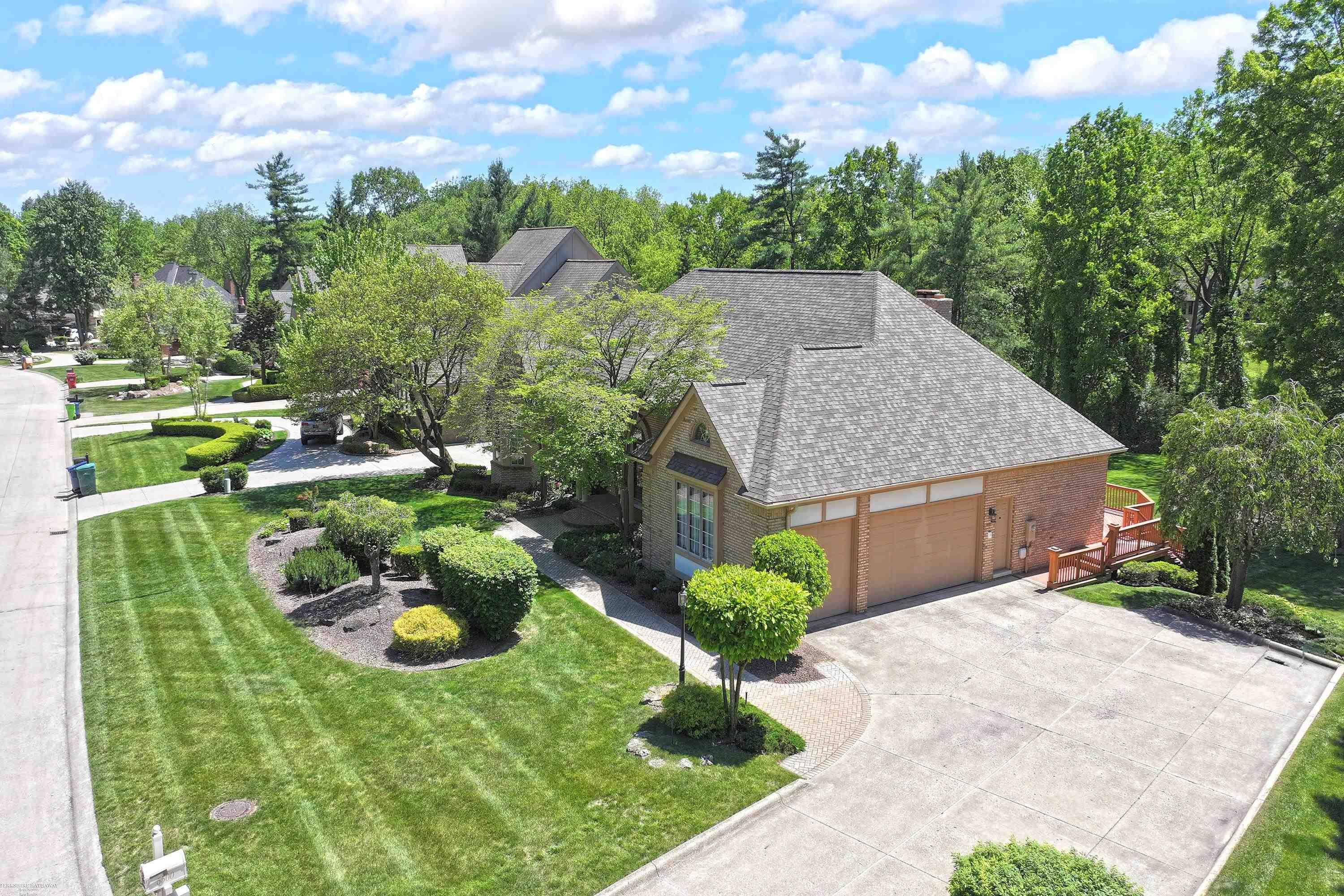 5500 Crystal Creek Lane, Washington, MI — Photo 9