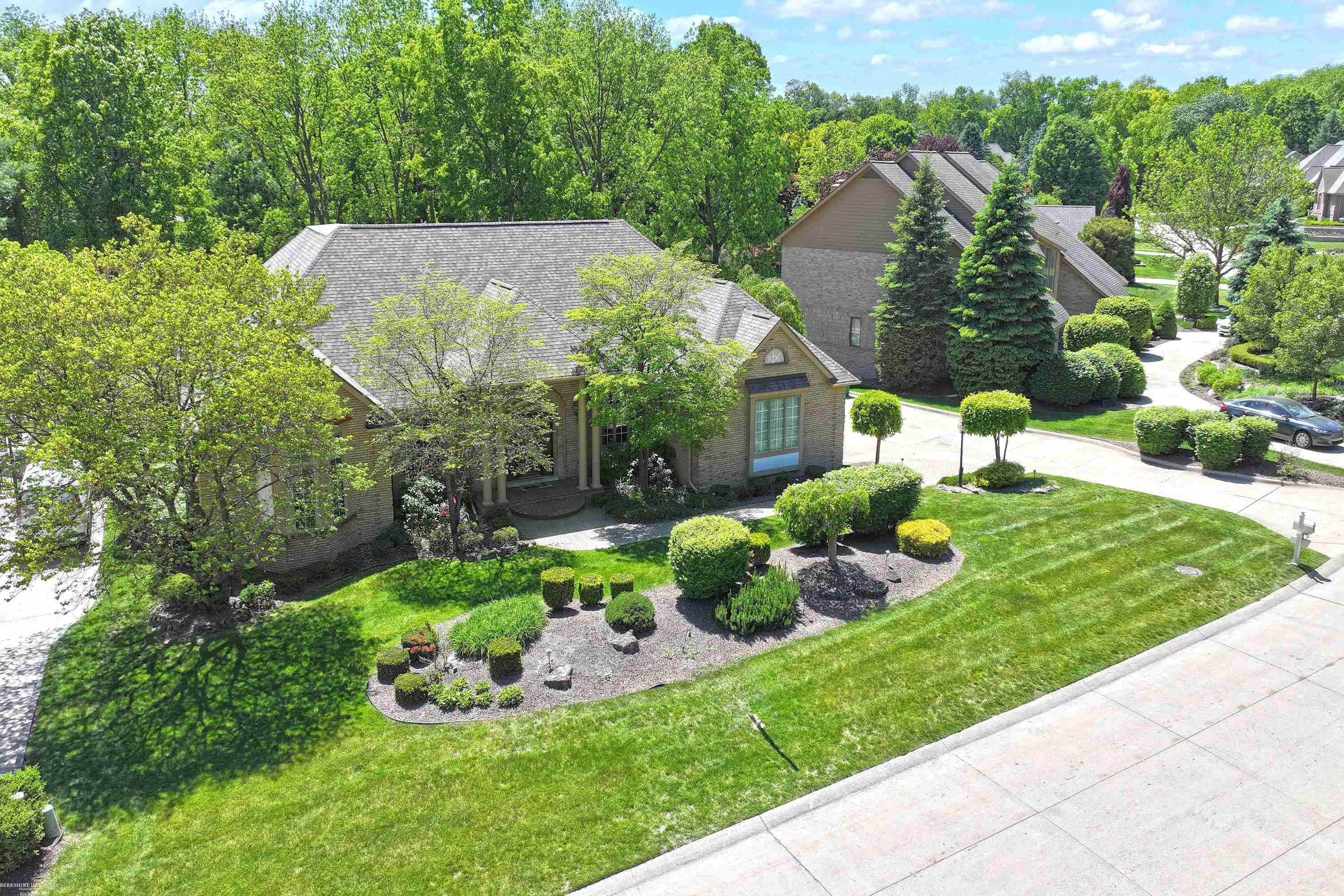 5500 Crystal Creek Lane, Washington, MI — Photo 10