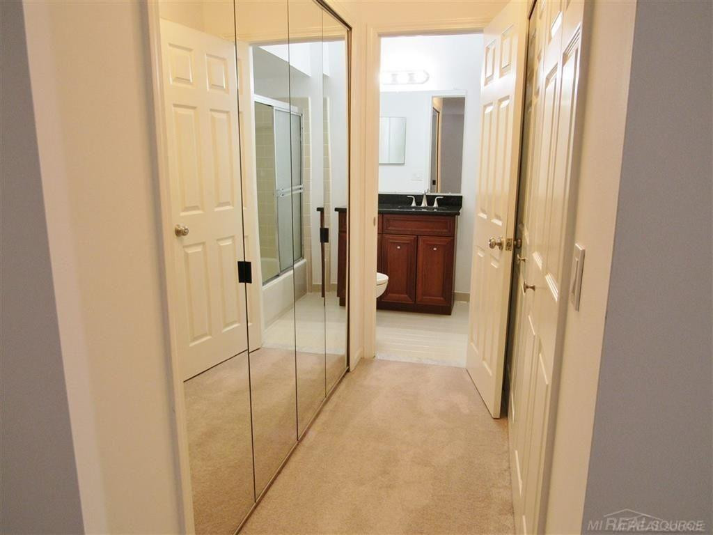 507 Country Club Drive, Saint Clair Shores, MI 48082 — Photo 17