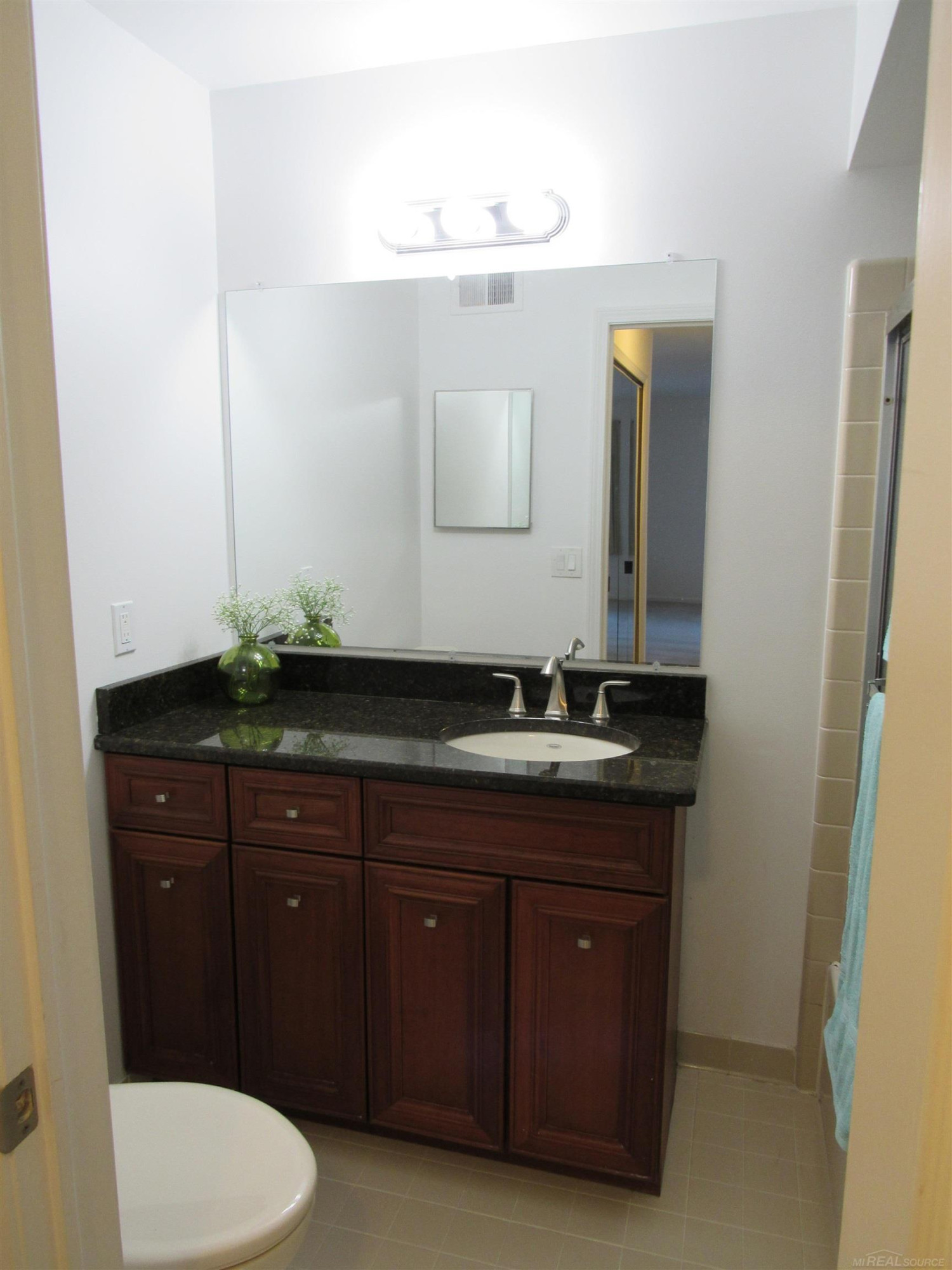 507 Country Club Drive, Saint Clair Shores, MI 48082 — Photo 19