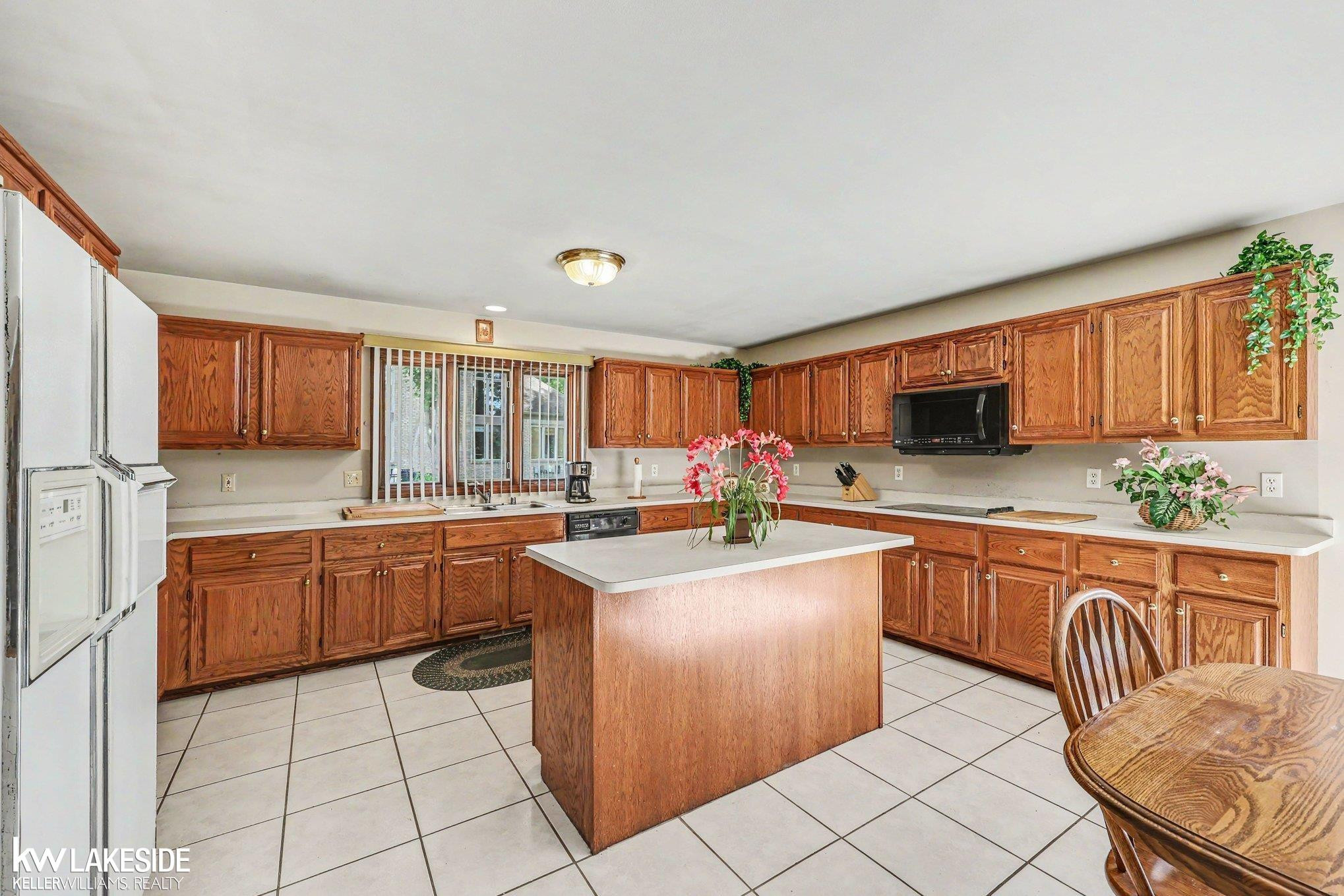 53710 Wellington Drive, Shelby, MI 48315 — Photo 23