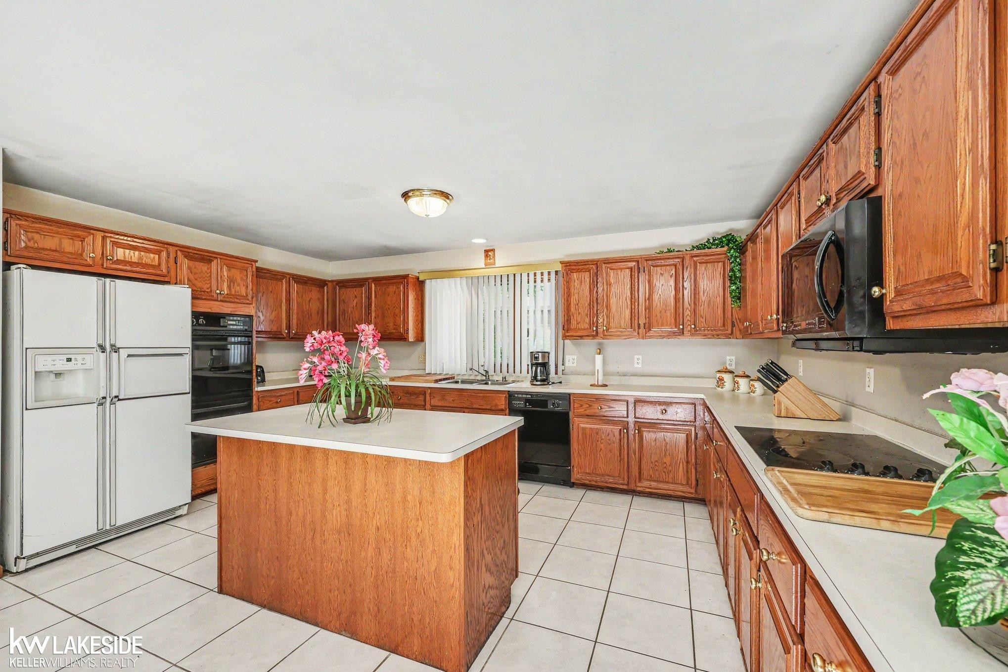 53710 Wellington Drive, Shelby, MI 48315 — Photo 24