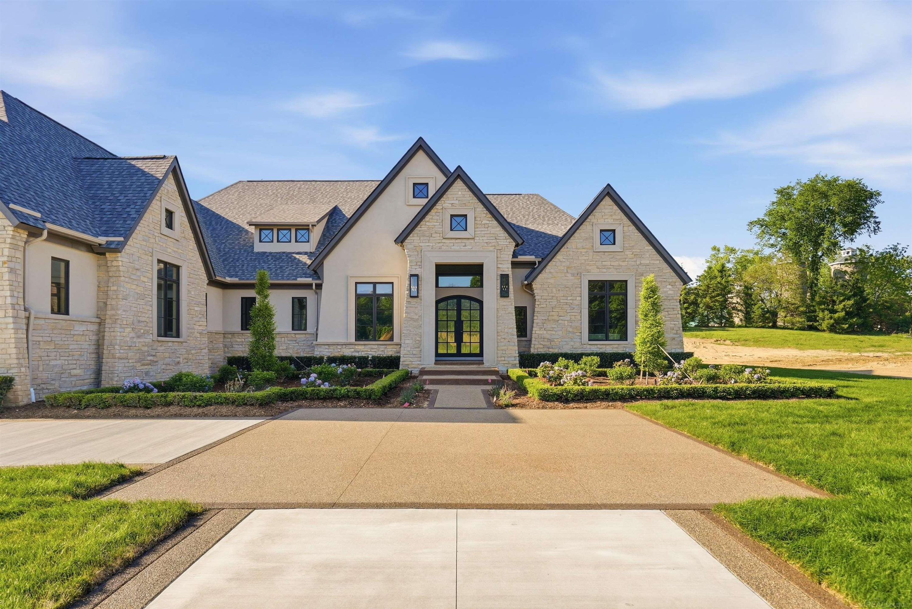 5803 Cotswold Drive, 17, MI — Photo 9