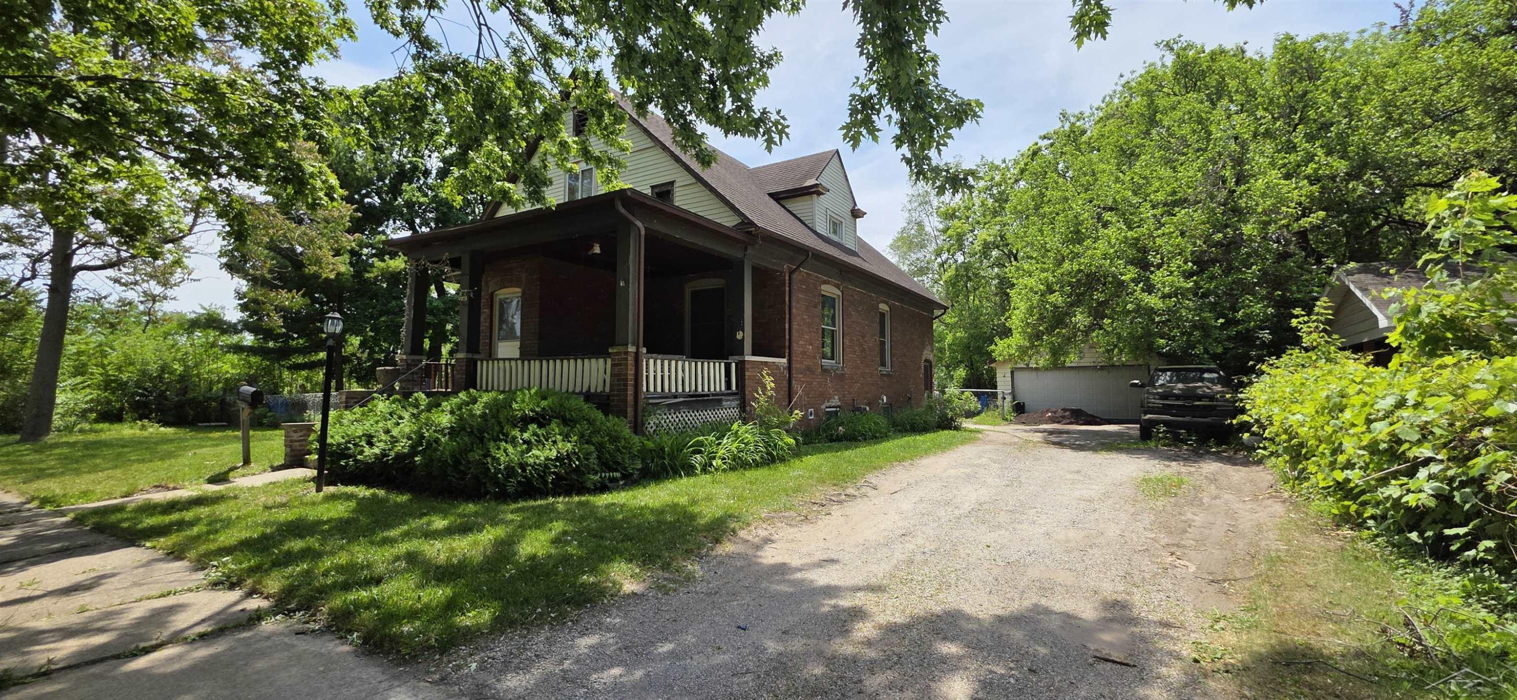 413 Waller Street, Saginaw, MI 48602 — Photo 2