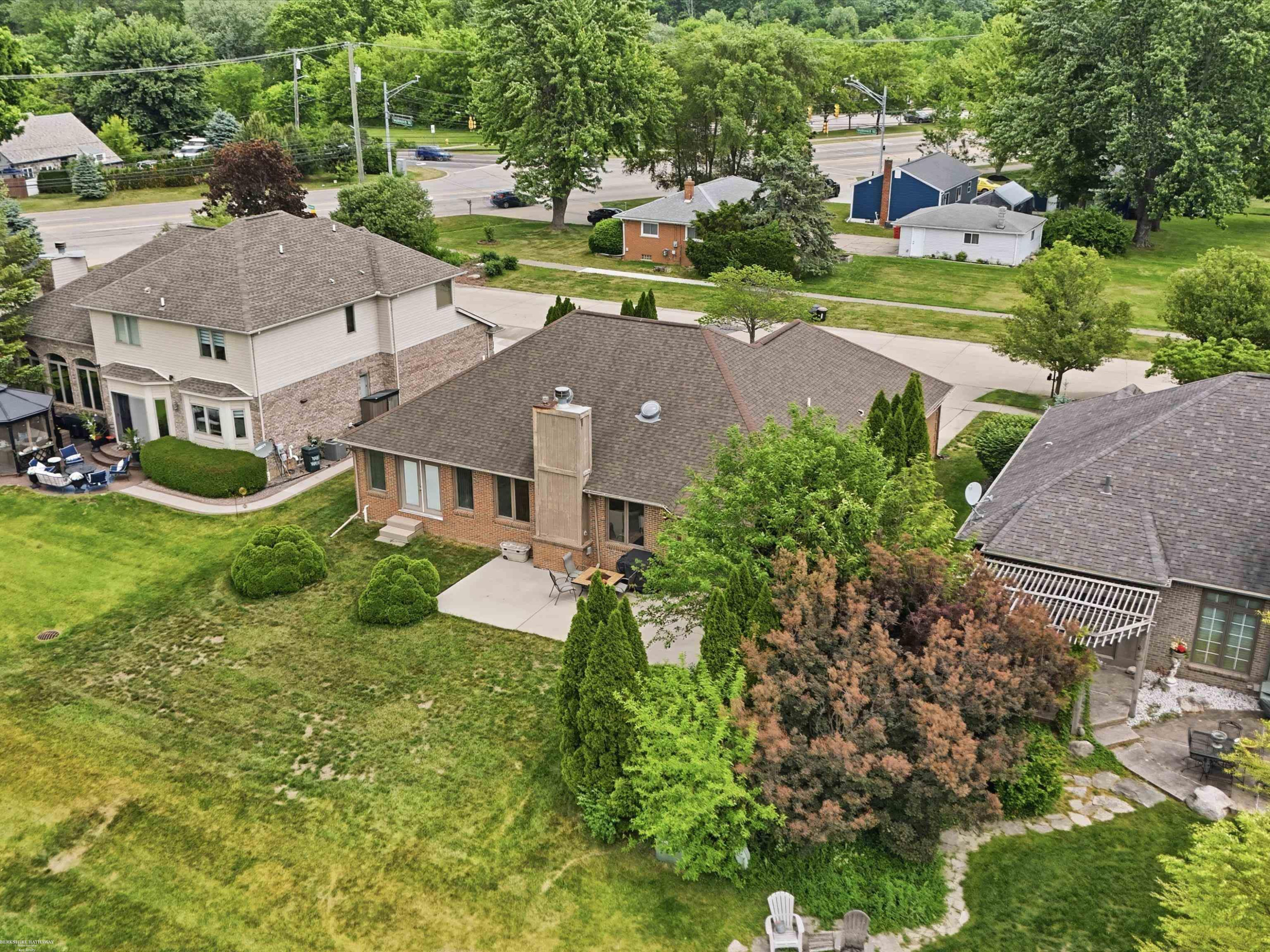 41891 Clinton Pines Drive, Clinton Twp, MI 48038 — Photo 5