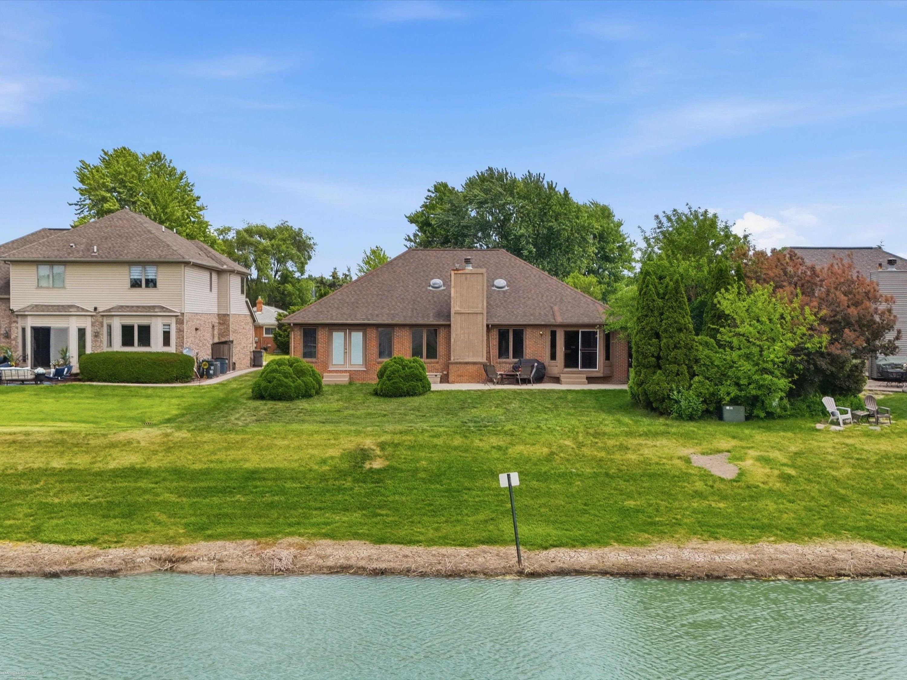 41891 Clinton Pines Drive, Clinton Twp, MI 48038 — Photo 6