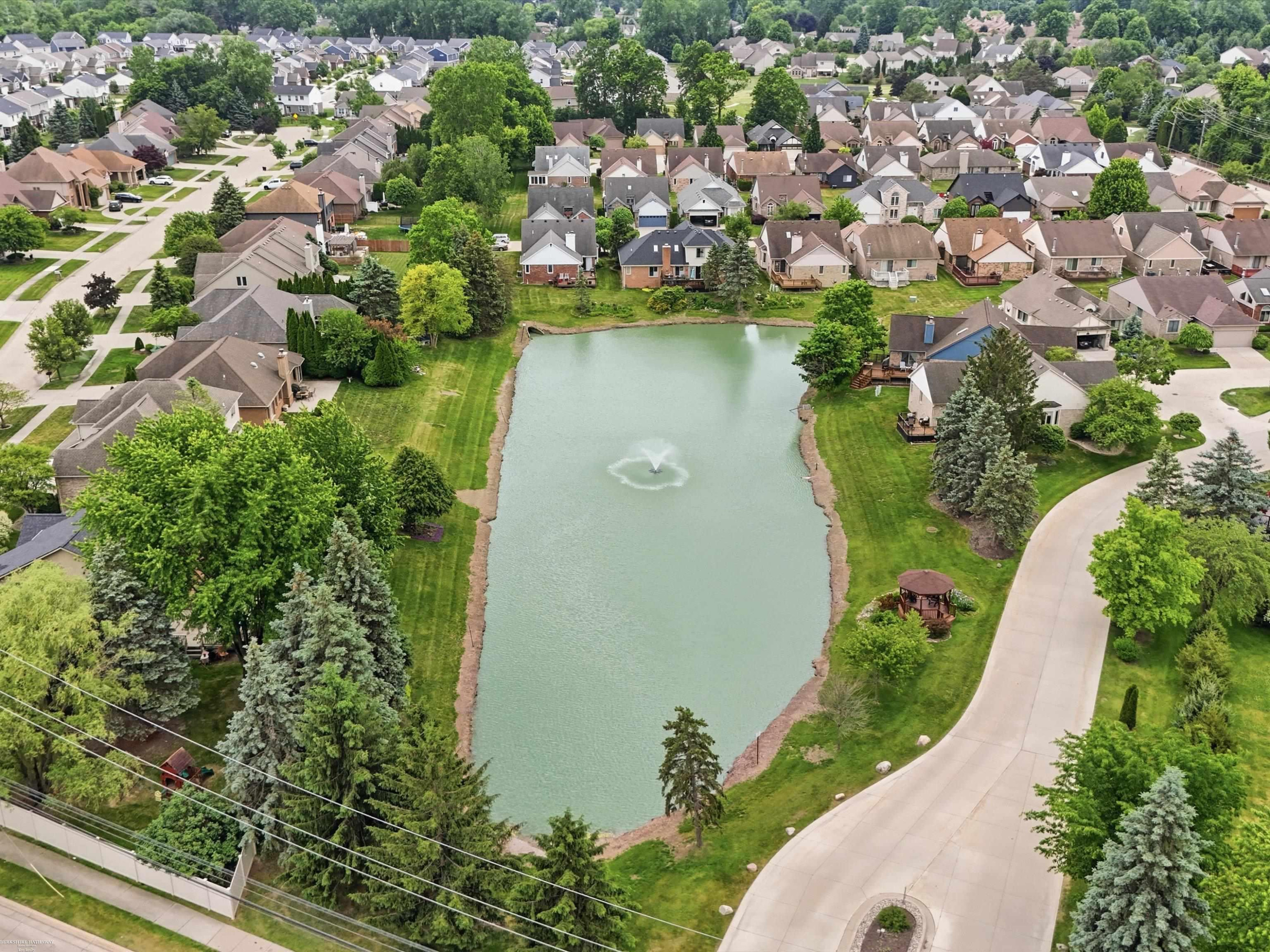 41891 Clinton Pines Drive, Clinton Twp, MI 48038 — Photo 7