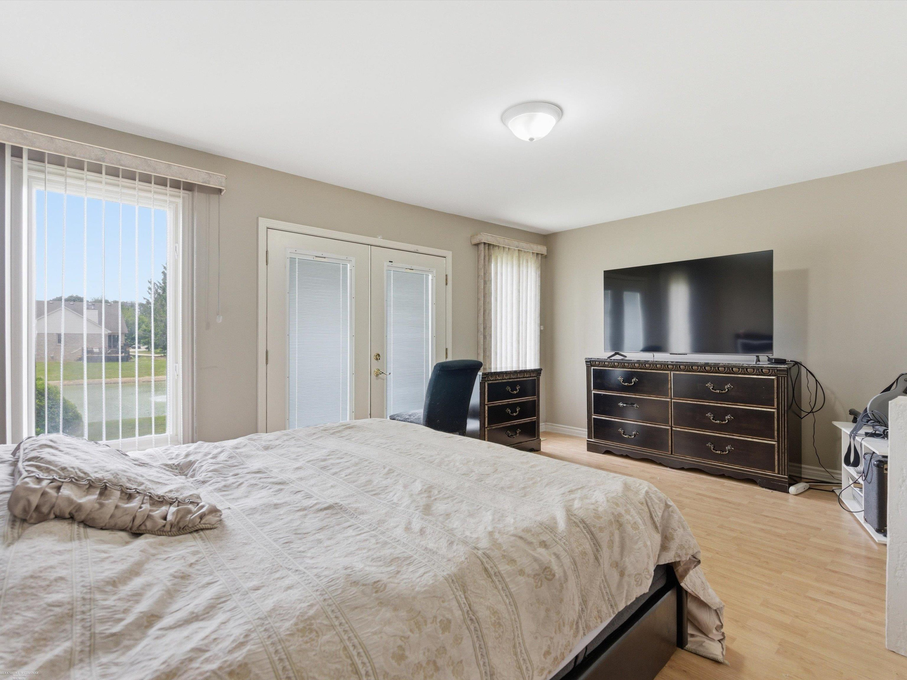 41891 Clinton Pines Drive, Clinton Twp, MI 48038 — Photo 30