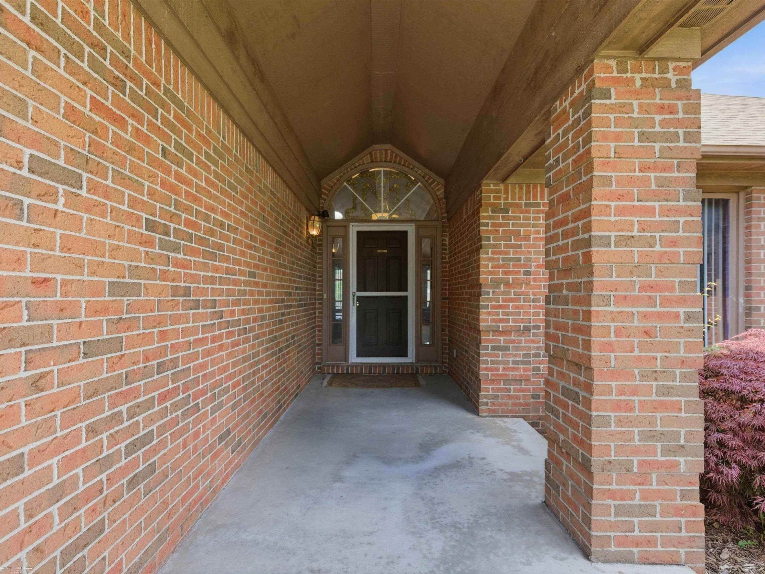 41891 Clinton Pines Drive, Clinton Twp, MI 48038 — Photo 38