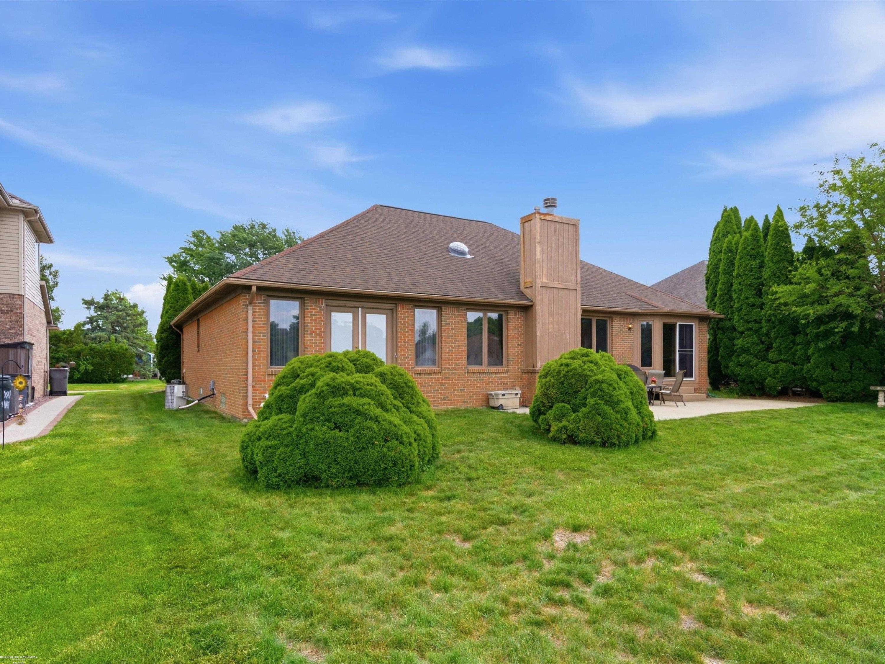 41891 Clinton Pines Drive, Clinton Twp, MI 48038 — Photo 39