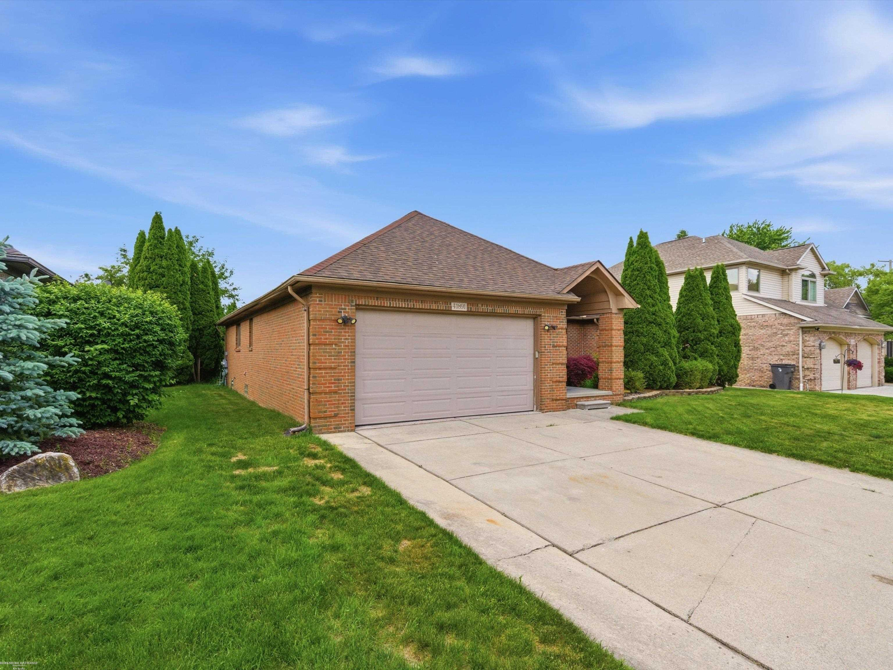 41891 Clinton Pines Drive, Clinton Twp, MI 48038 — Photo 46