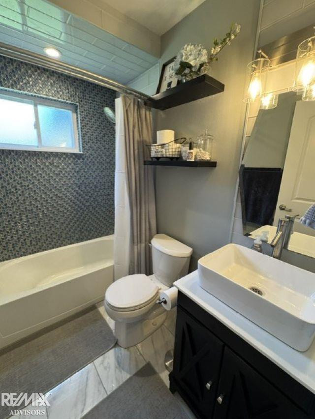19314 Cooper Street, Clinton Twp, MI 48038 — Photo 13