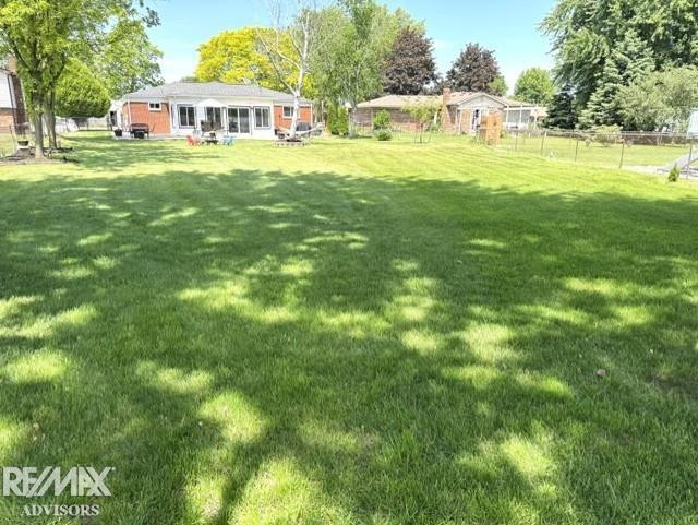 19314 Cooper Street, Clinton Twp, MI 48038 — Photo 33