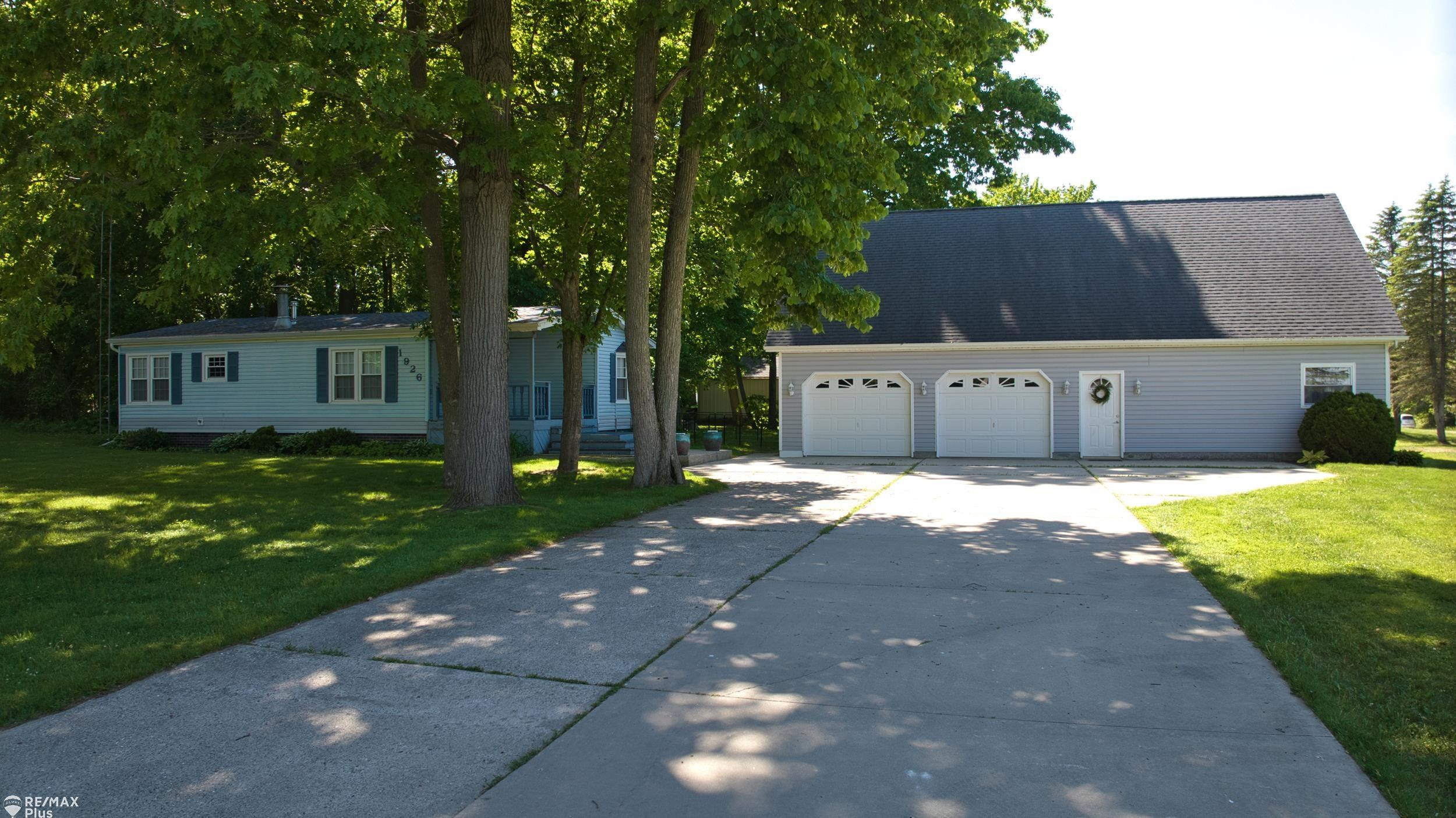 1926 New Rochelle Drive, Lapeer, MI 48446 — Photo 3