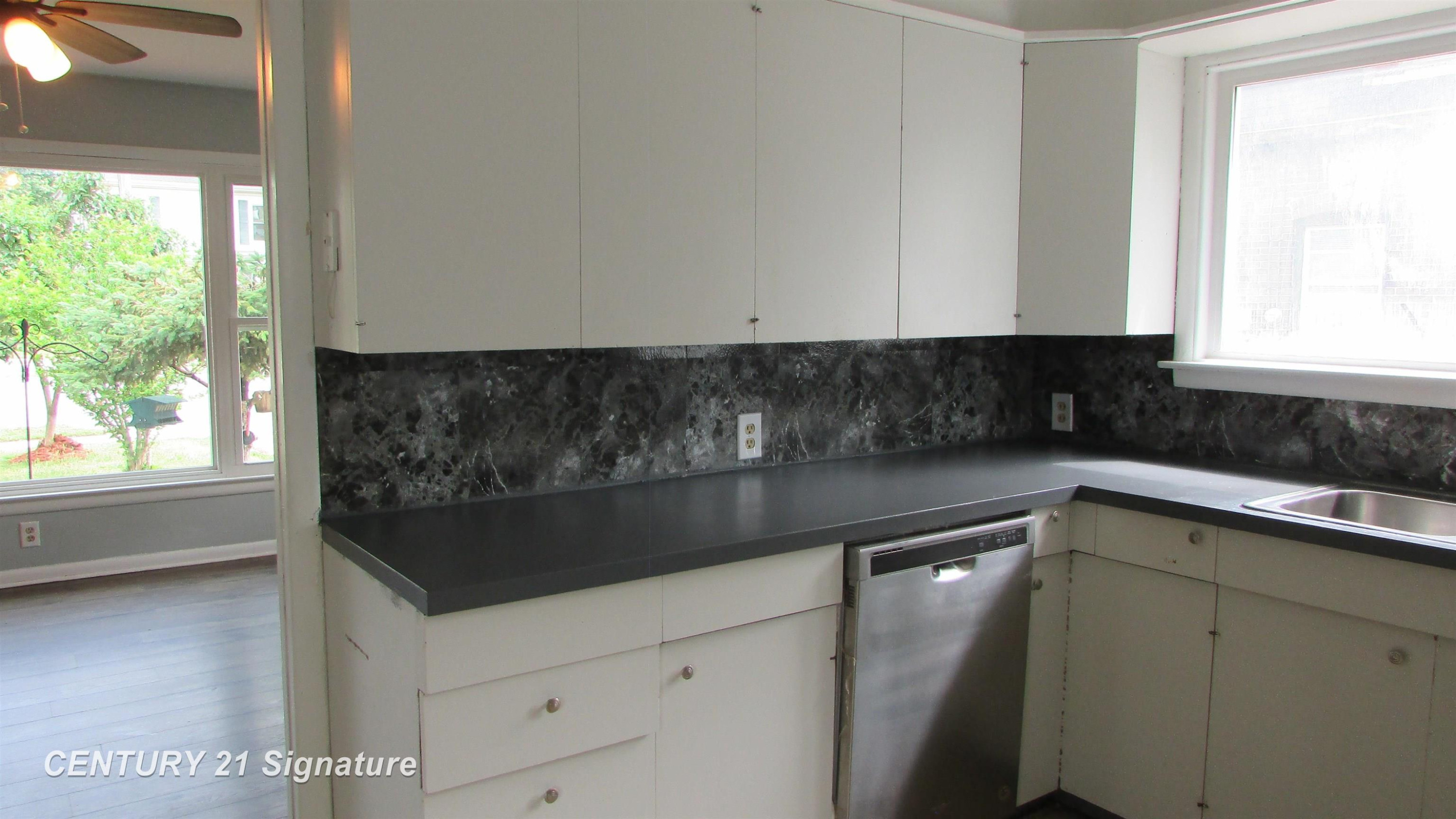 620 E Washington Street, Freeland, MI 48623 — Photo 6