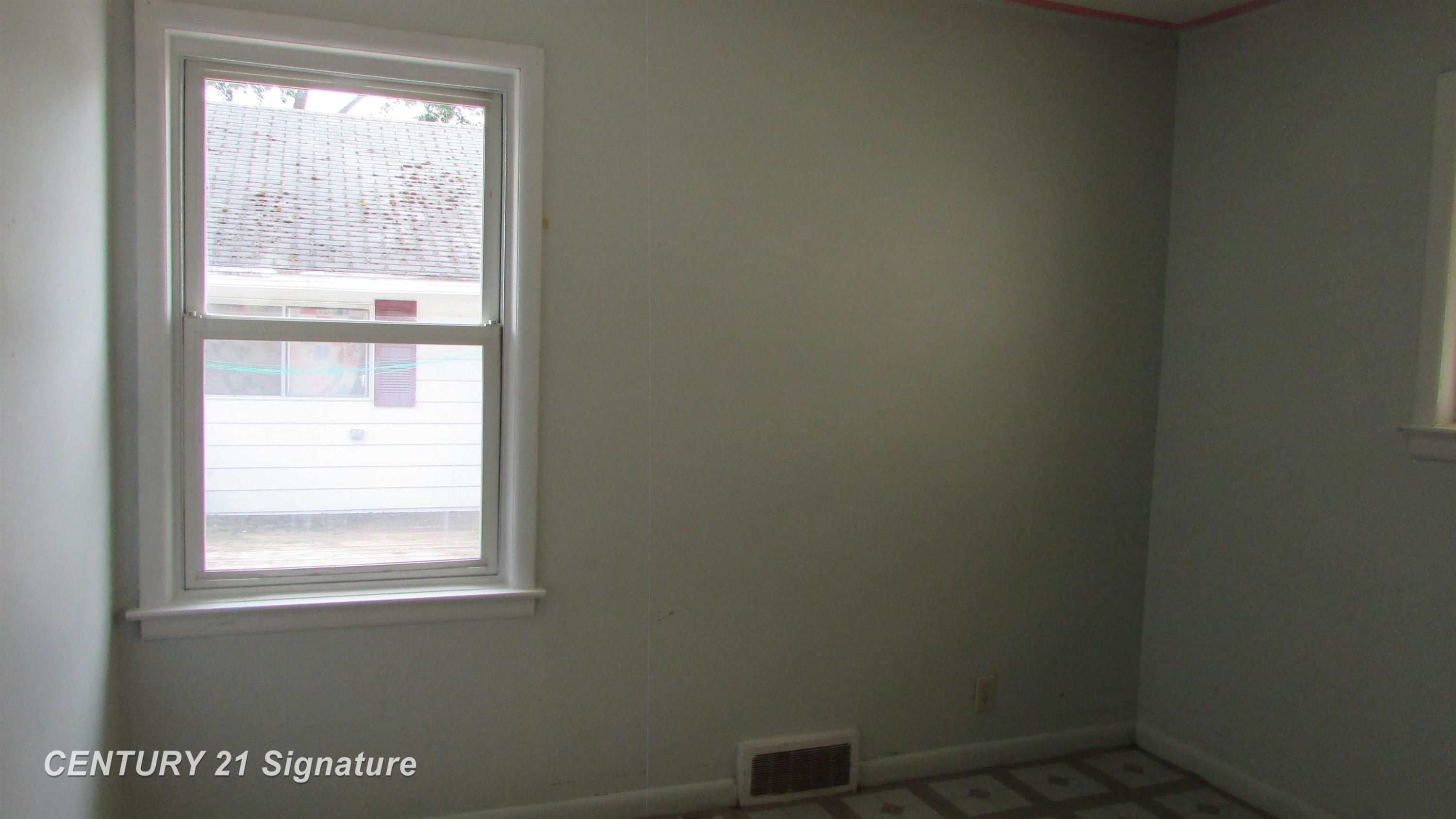 620 E Washington Street, Freeland, MI 48623 — Photo 12