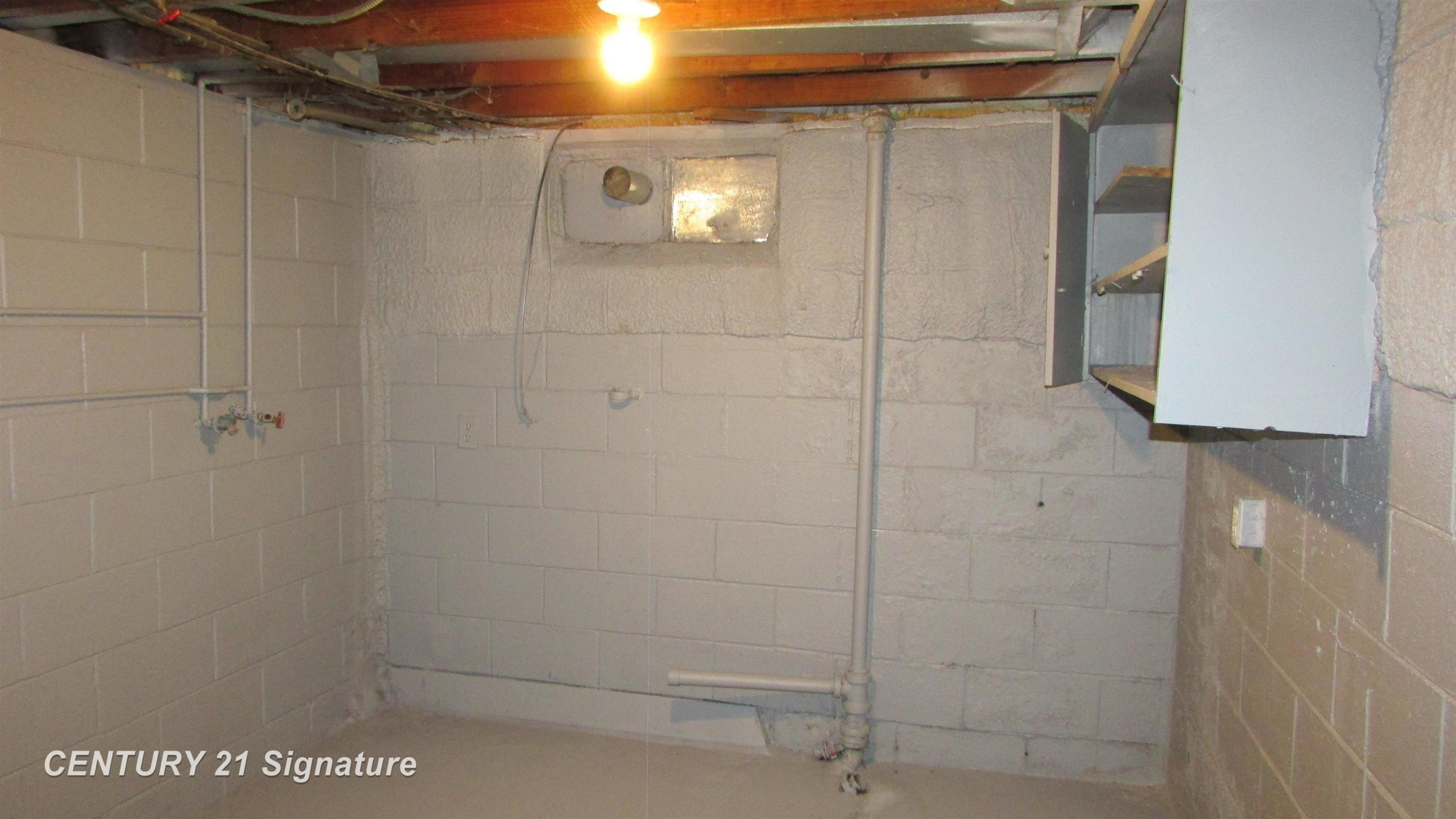 620 E Washington Street, Freeland, MI 48623 — Photo 21