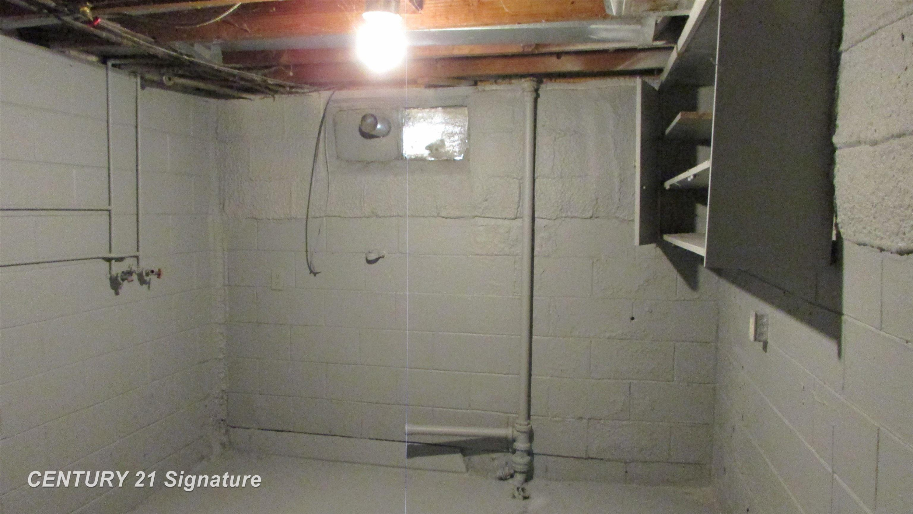 620 E Washington Street, Freeland, MI 48623 — Photo 22