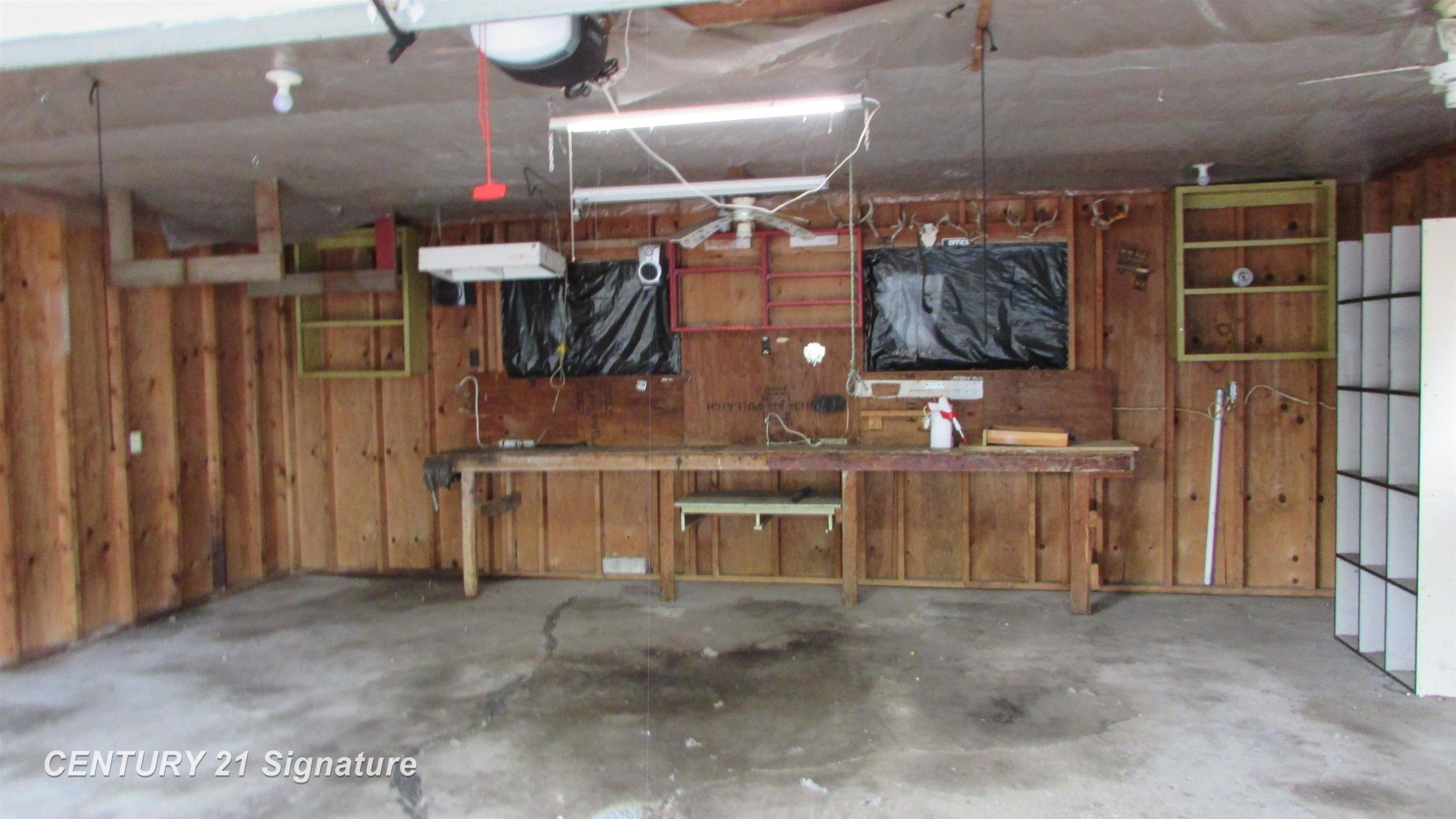 620 E Washington Street, Freeland, MI 48623 — Photo 24