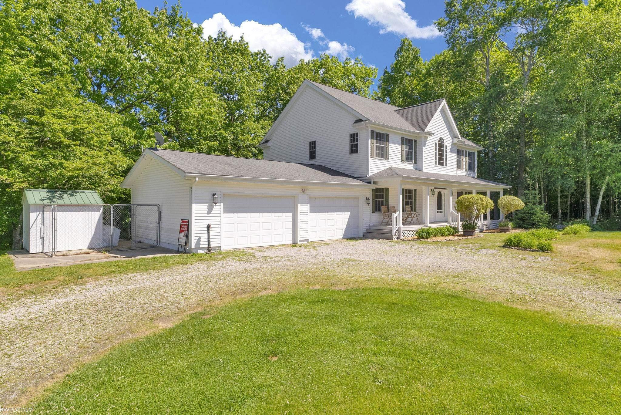 8211 Black River Road, Croswell, MI 48422 — Photo 3
