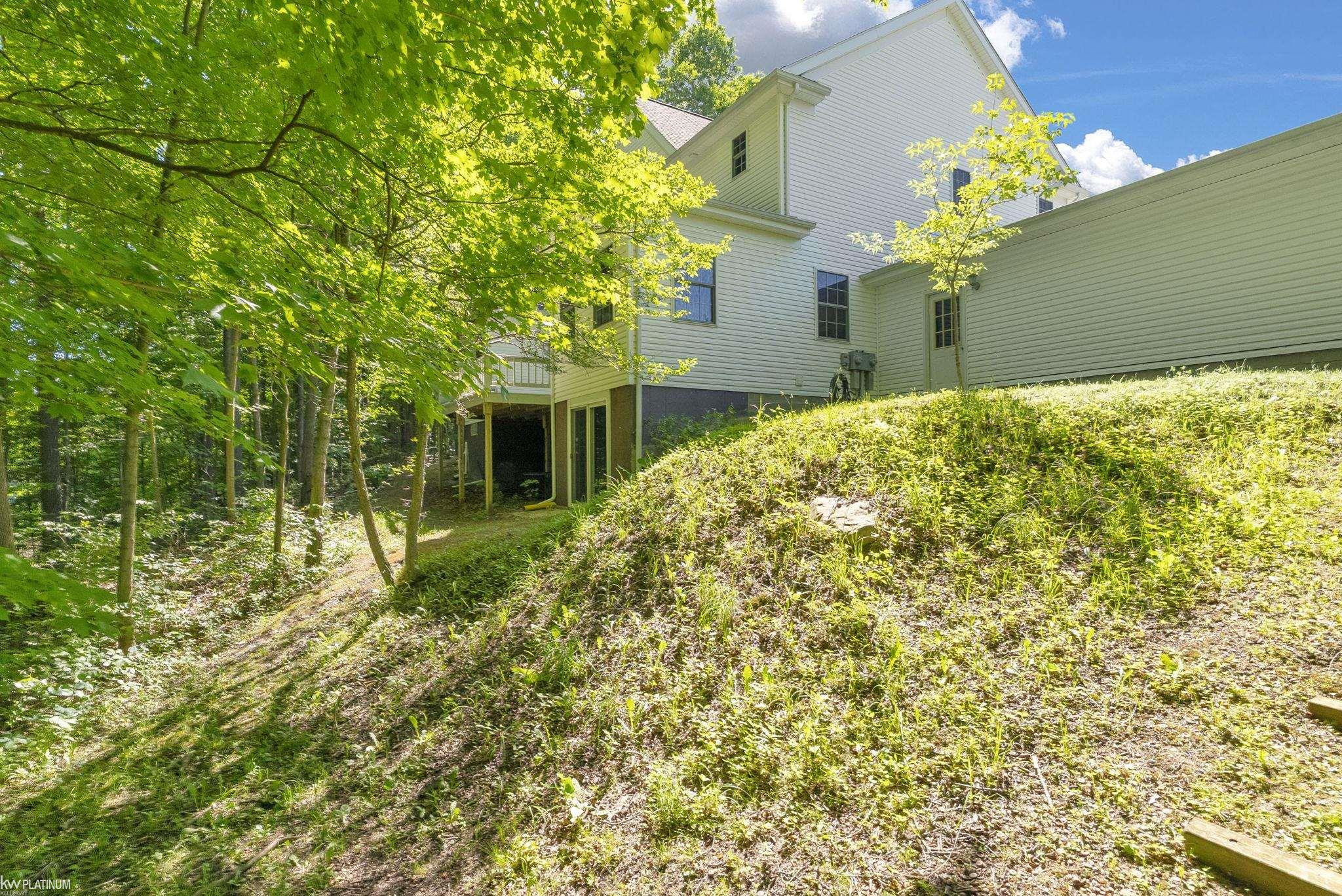 8211 Black River Road, Croswell, MI 48422 — Photo 46