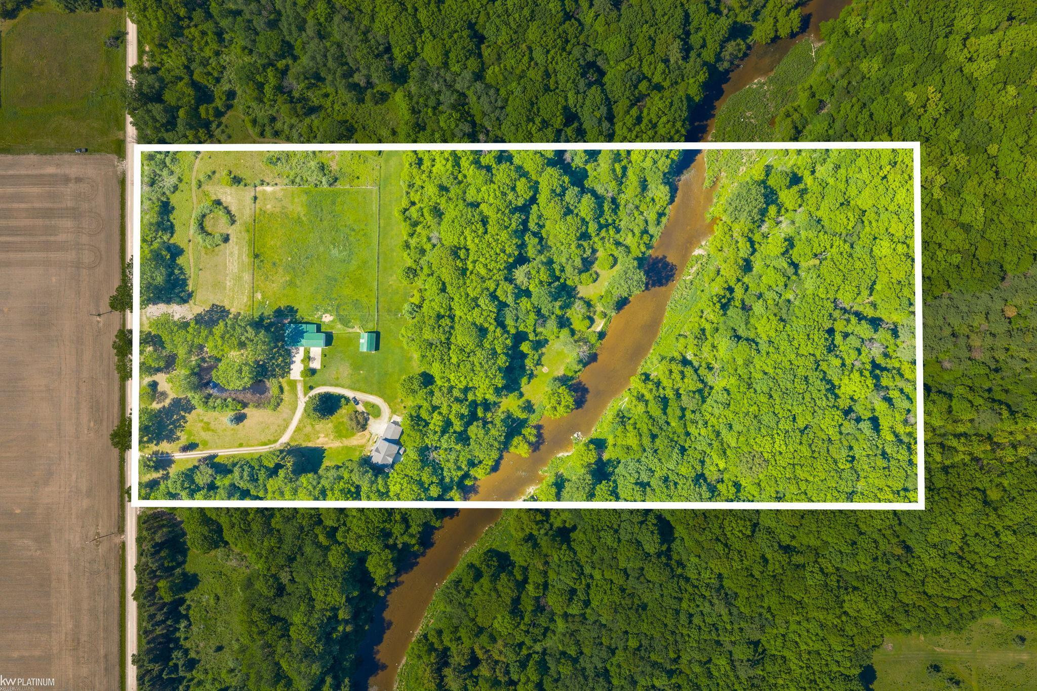 8211 Black River Road, Croswell, MI 48422 — Photo 57