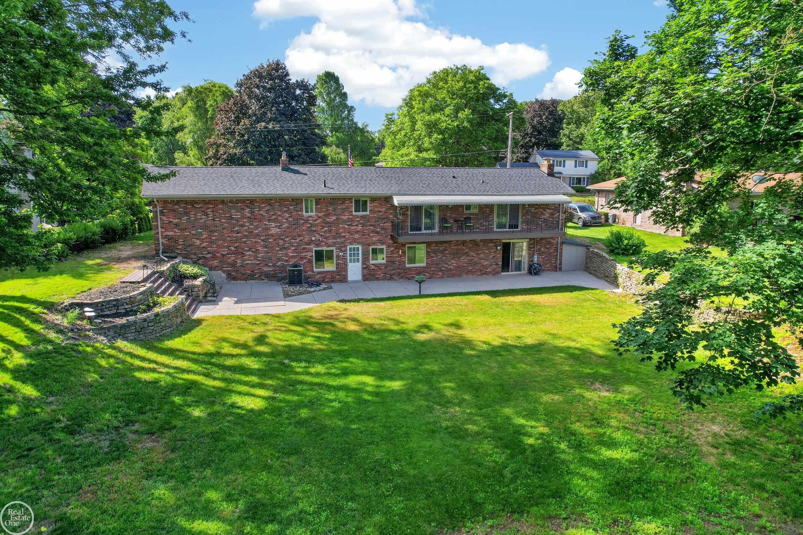 8650 Sandy Crest Drive, White Lake, MI — Photo 25