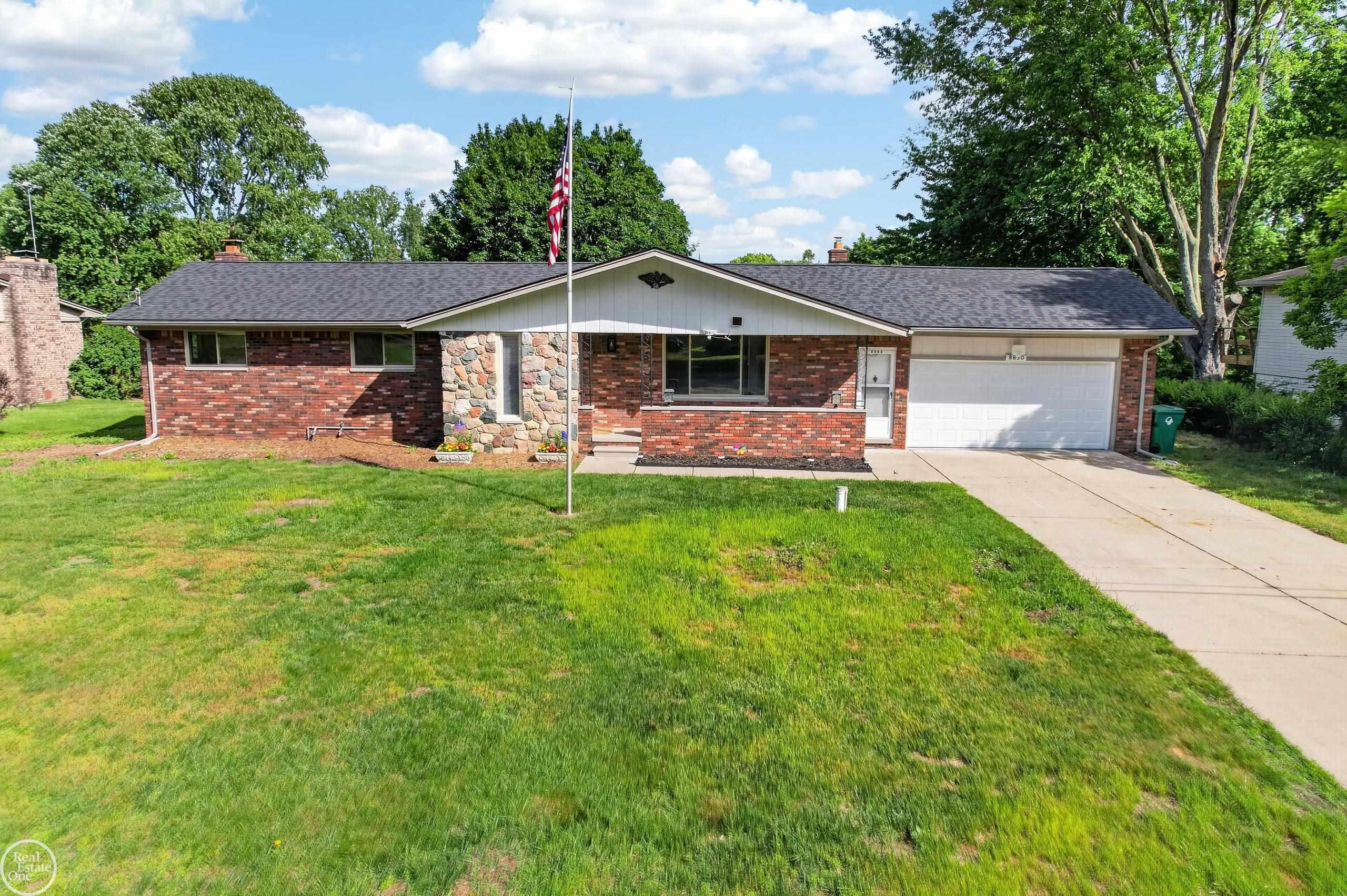 8650 Sandy Crest Drive, White Lake, MI — Photo 40