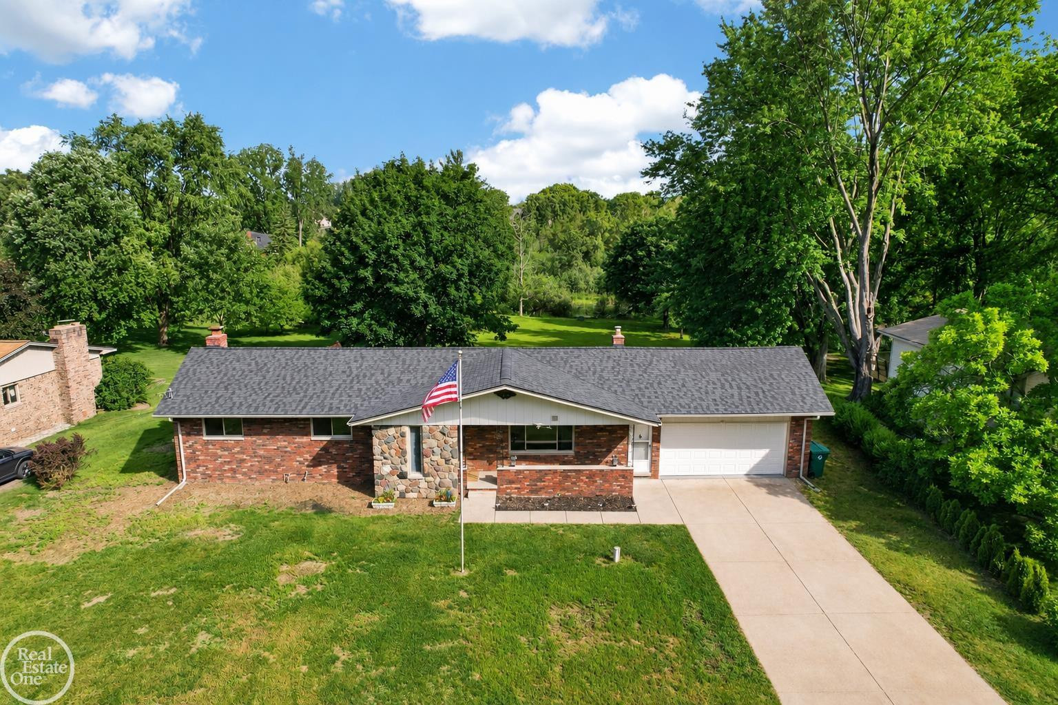 8650 Sandy Crest Drive, White Lake, MI — Photo 44