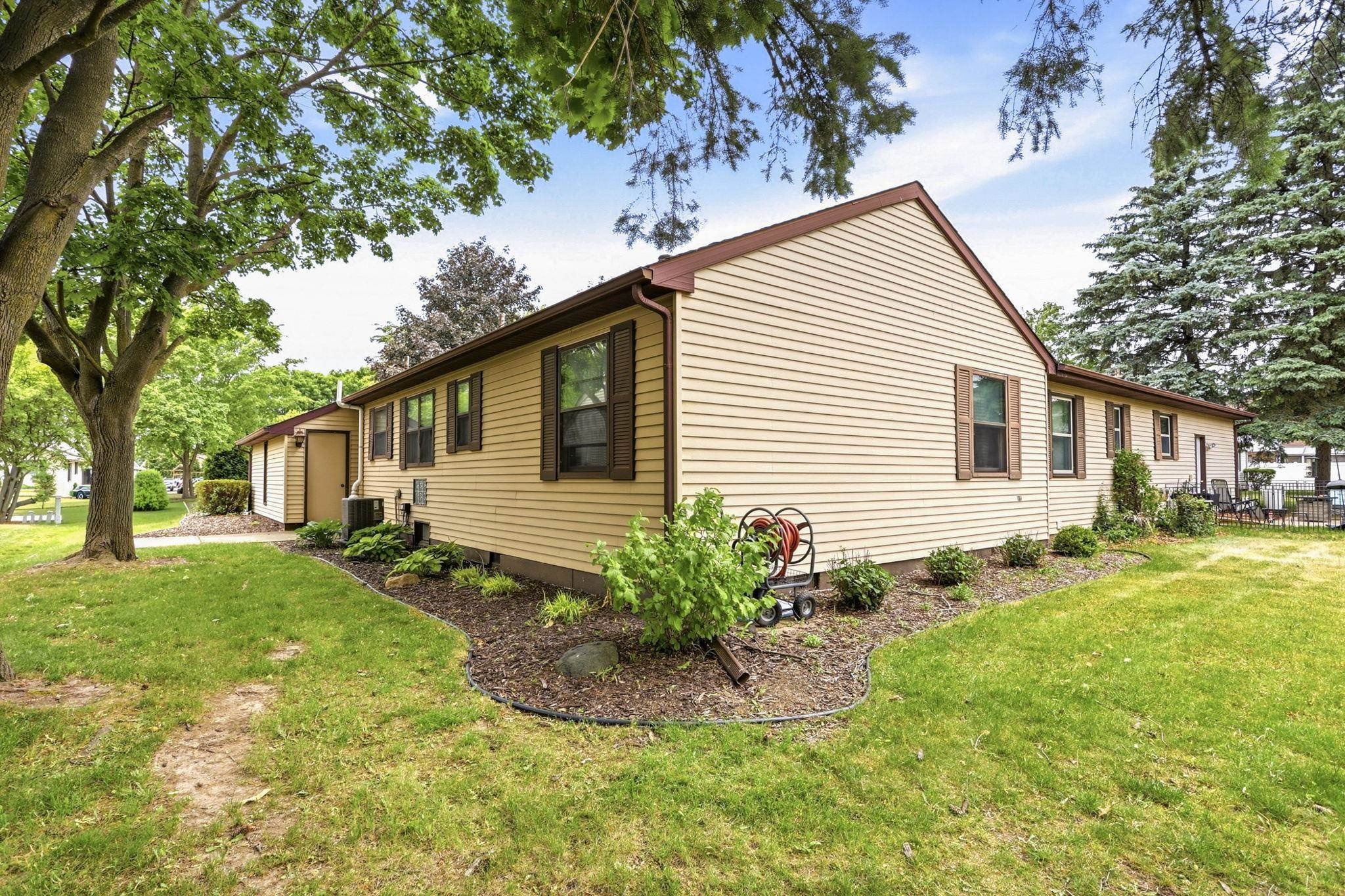 449 Zehnder Drive, Frankenmuth, MI 48734 — Photo 28
