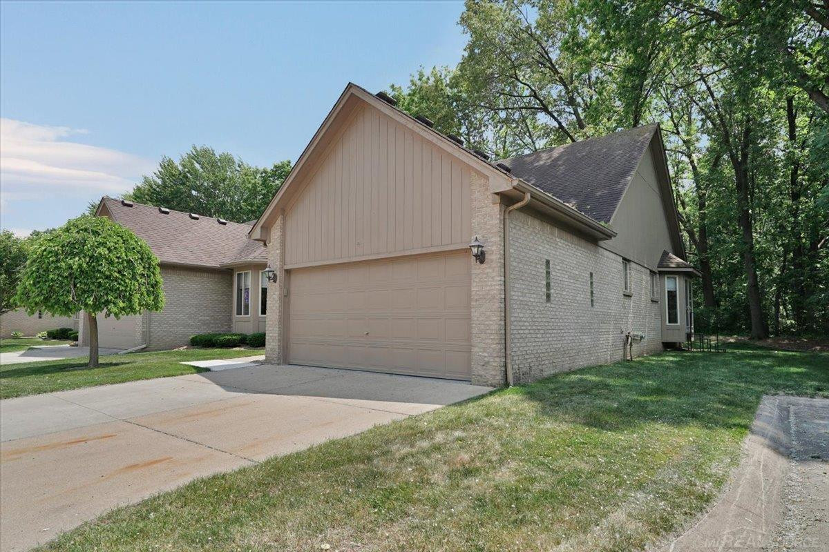 15634 Corso Drive, Clinton Twp, MI 48035 — Photo 3
