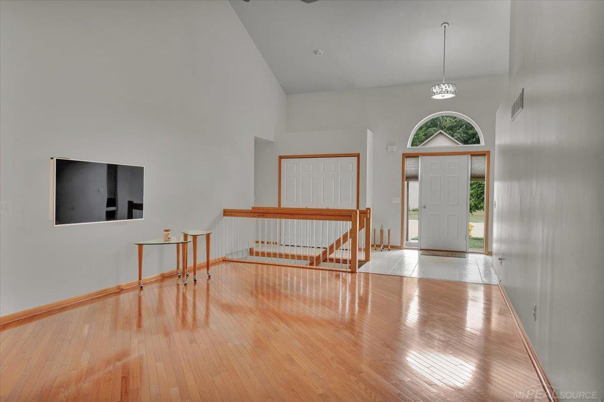 15634 Corso Drive, Clinton Twp, MI 48035 — Photo 4