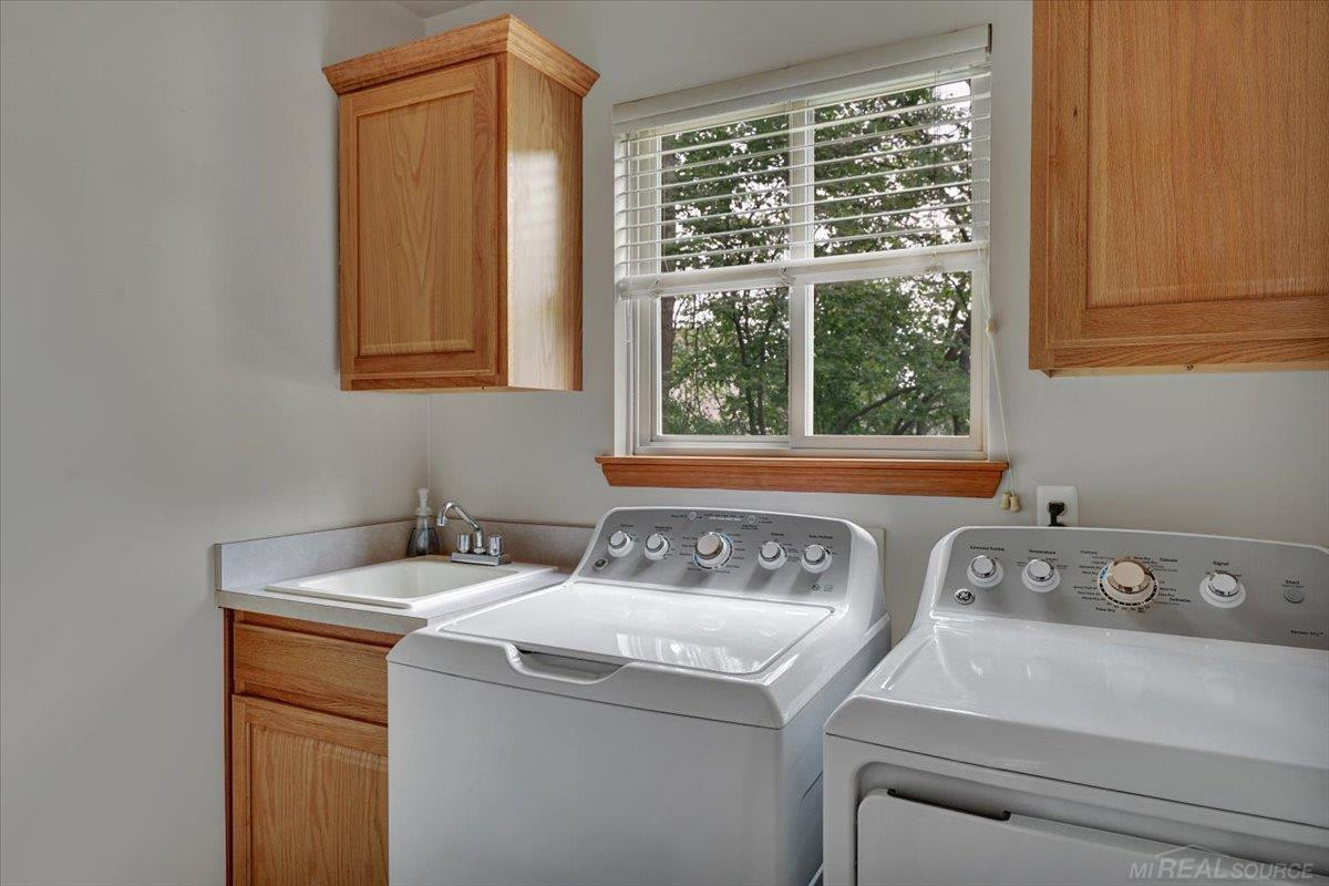 15634 Corso Drive, Clinton Twp, MI 48035 — Photo 12