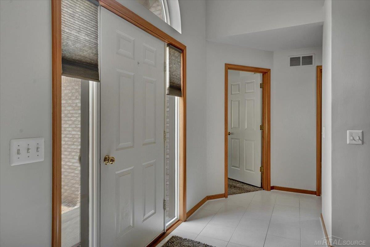 15634 Corso Drive, Clinton Twp, MI 48035 — Photo 14