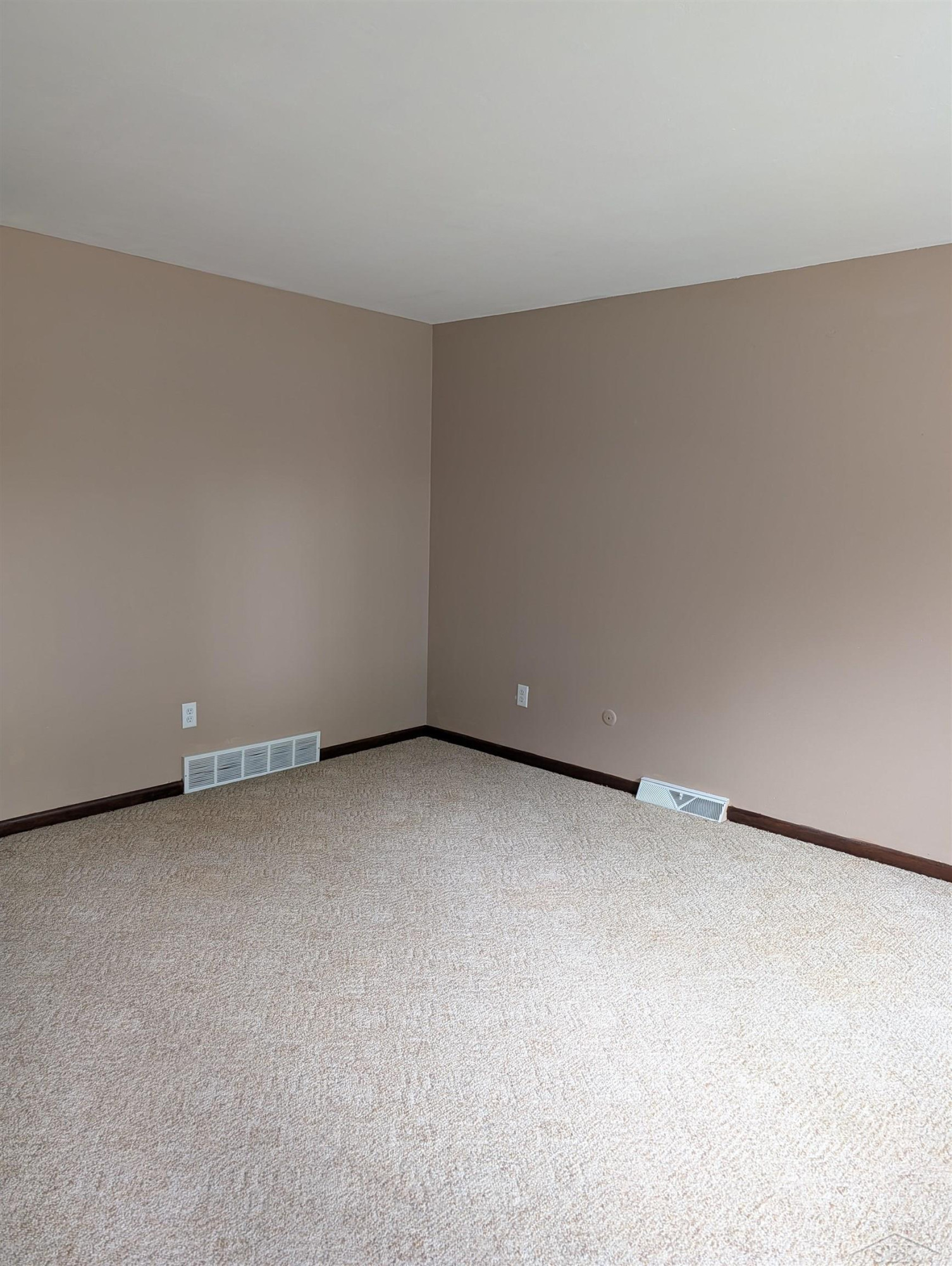 811 N Fayette Street, 813, Saginaw, MI 48602 — Photo 3