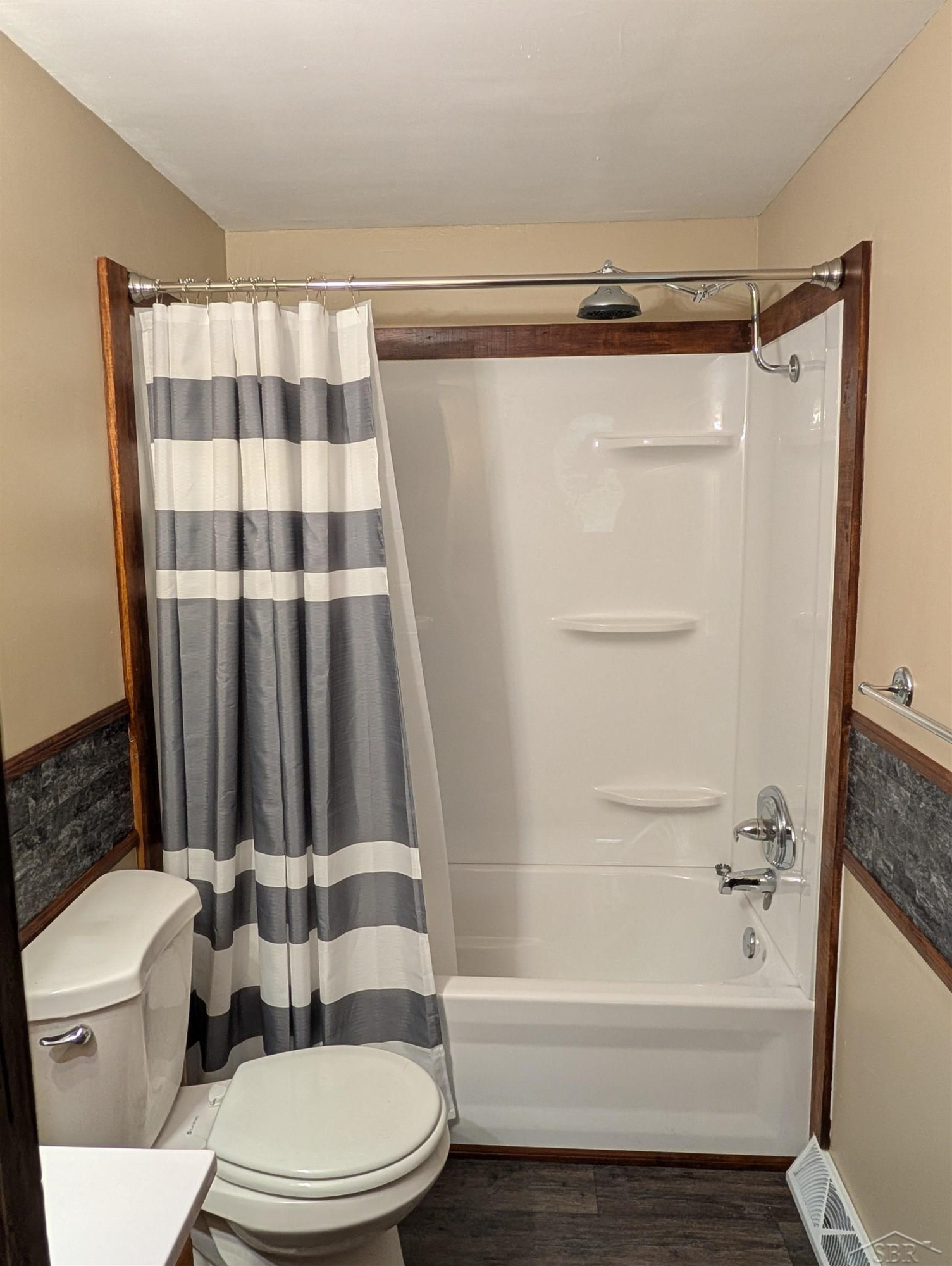 811 N Fayette Street, 813, Saginaw, MI 48602 — Photo 17
