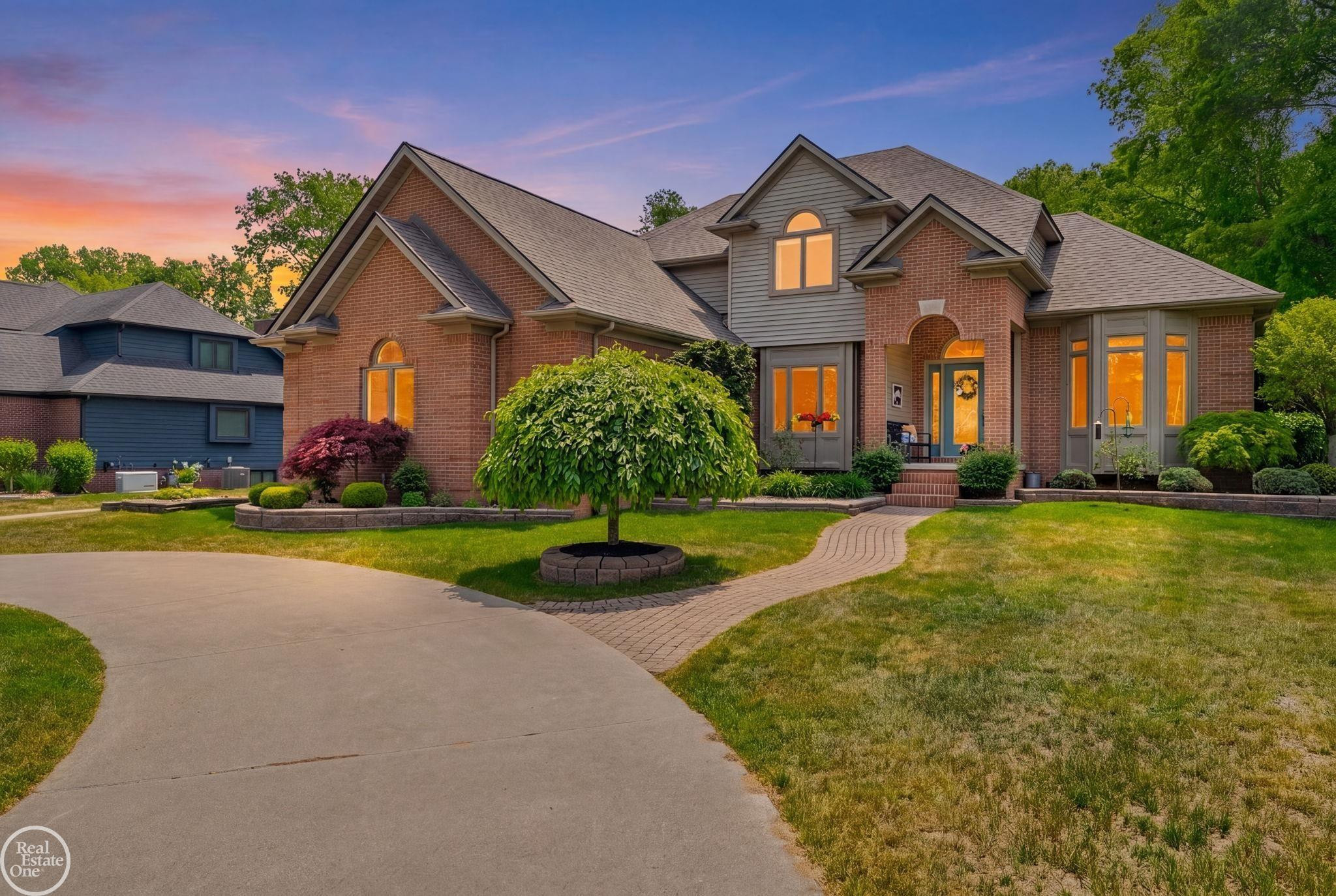 3007 Shorewood Boulevard, MI 48059 — Photo 2