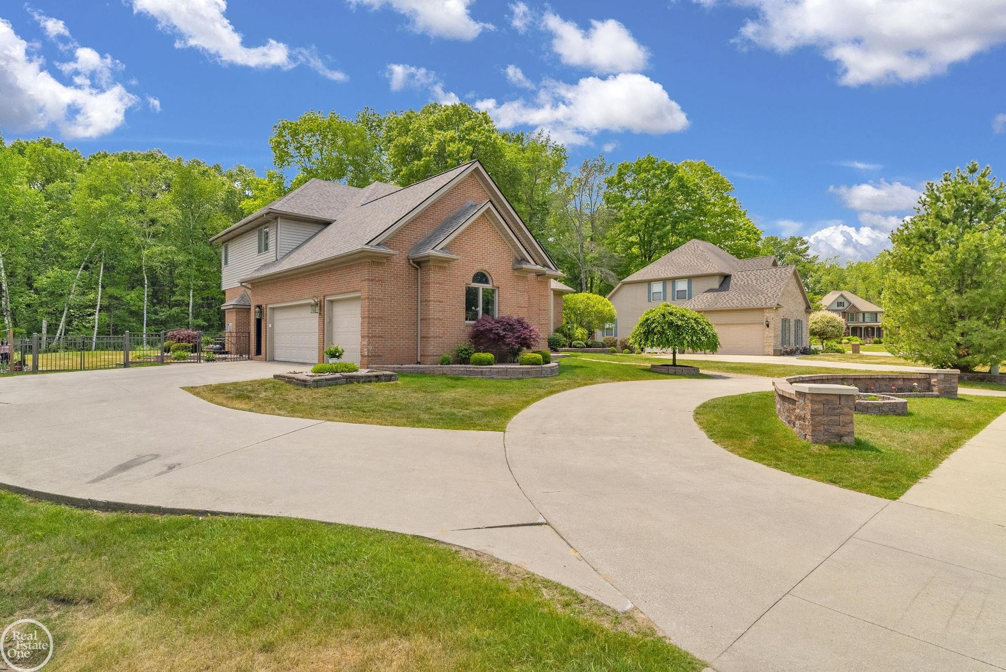 3007 Shorewood Boulevard, MI 48059 — Photo 4