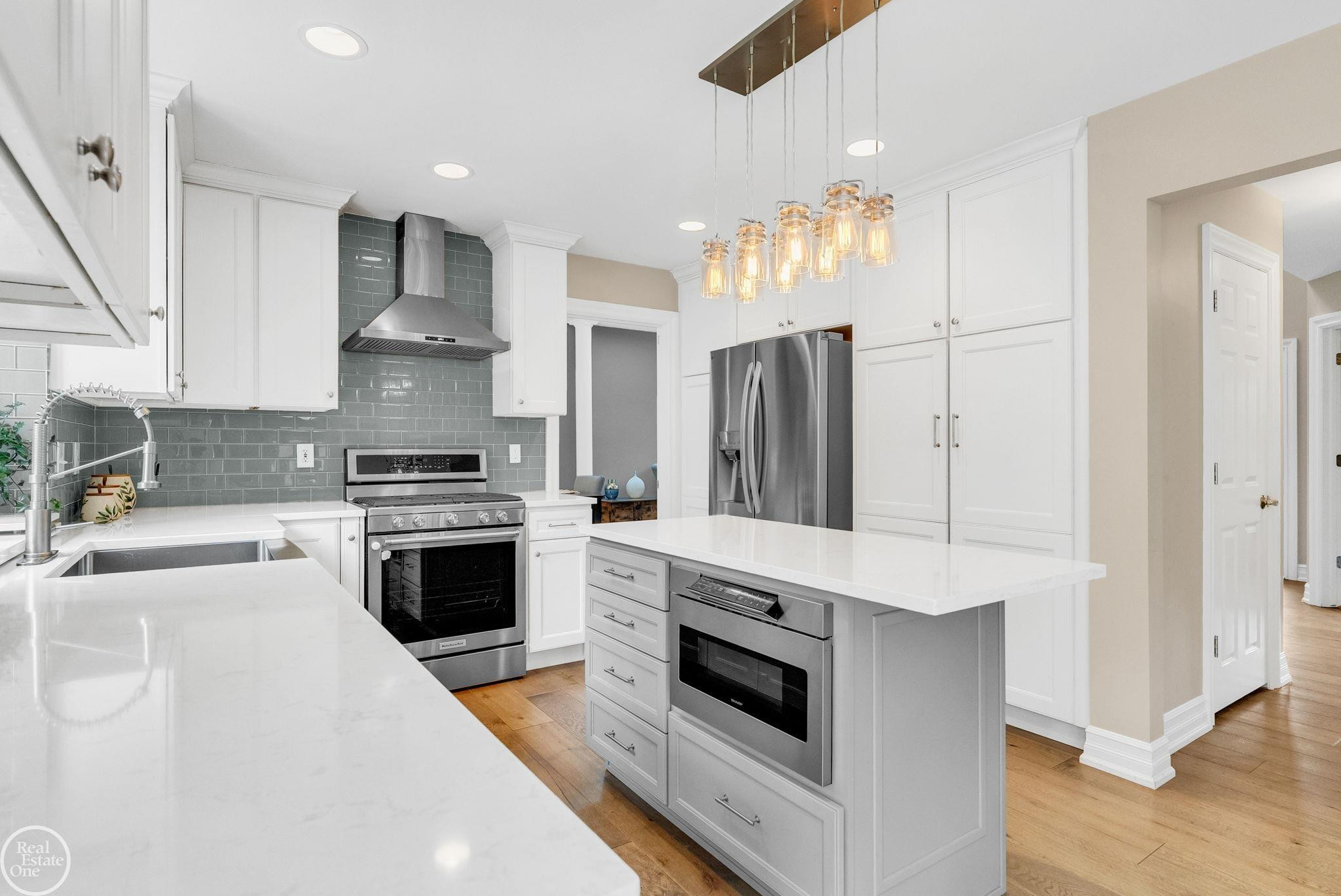 3007 Shorewood Boulevard, MI 48059 — Photo 29