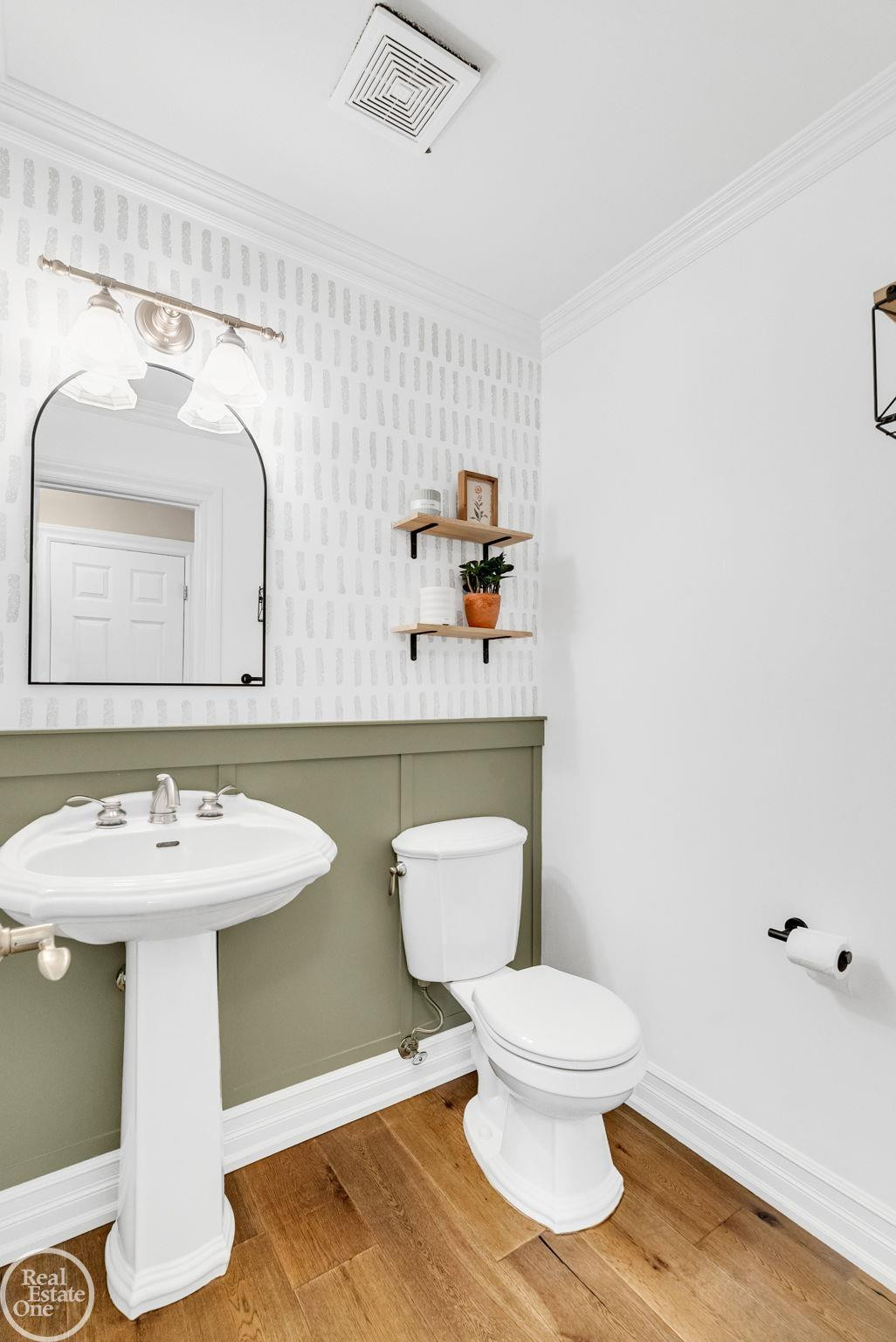 3007 Shorewood Boulevard, MI 48059 — Photo 41