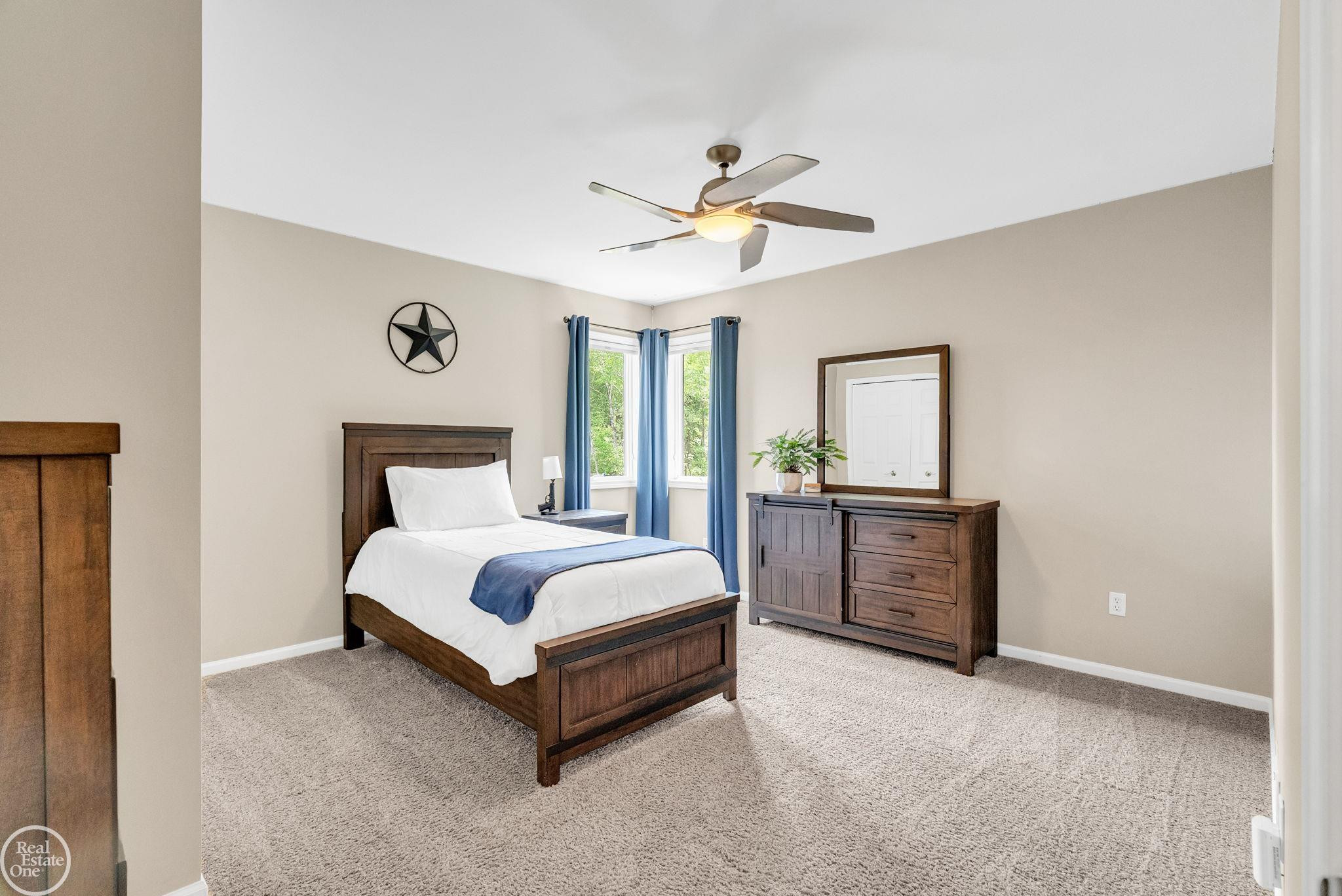3007 Shorewood Boulevard, MI 48059 — Photo 56