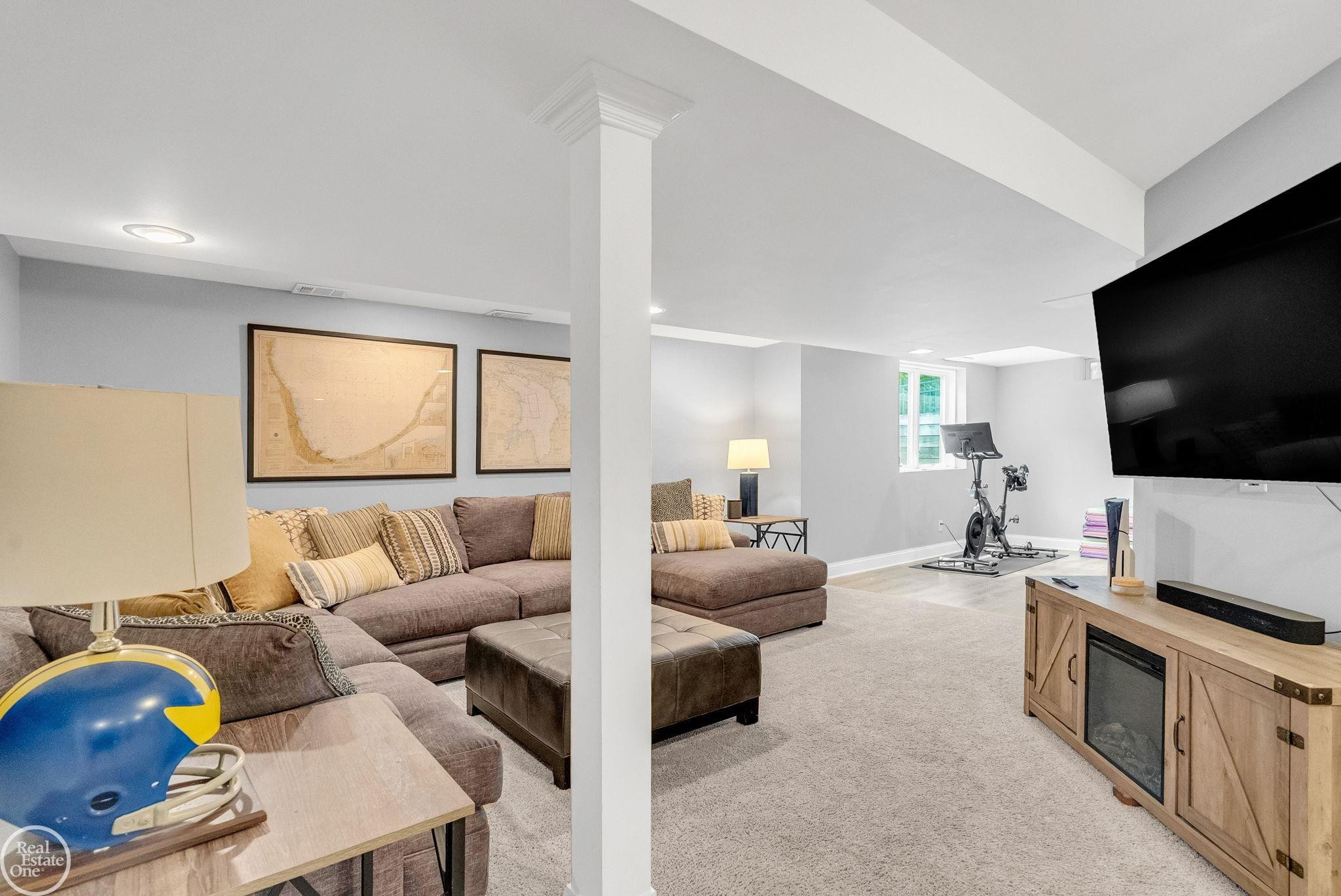 3007 Shorewood Boulevard, MI 48059 — Photo 63