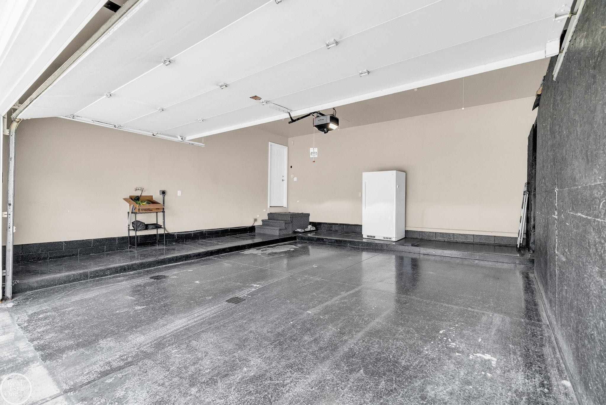 3007 Shorewood Boulevard, MI 48059 — Photo 71
