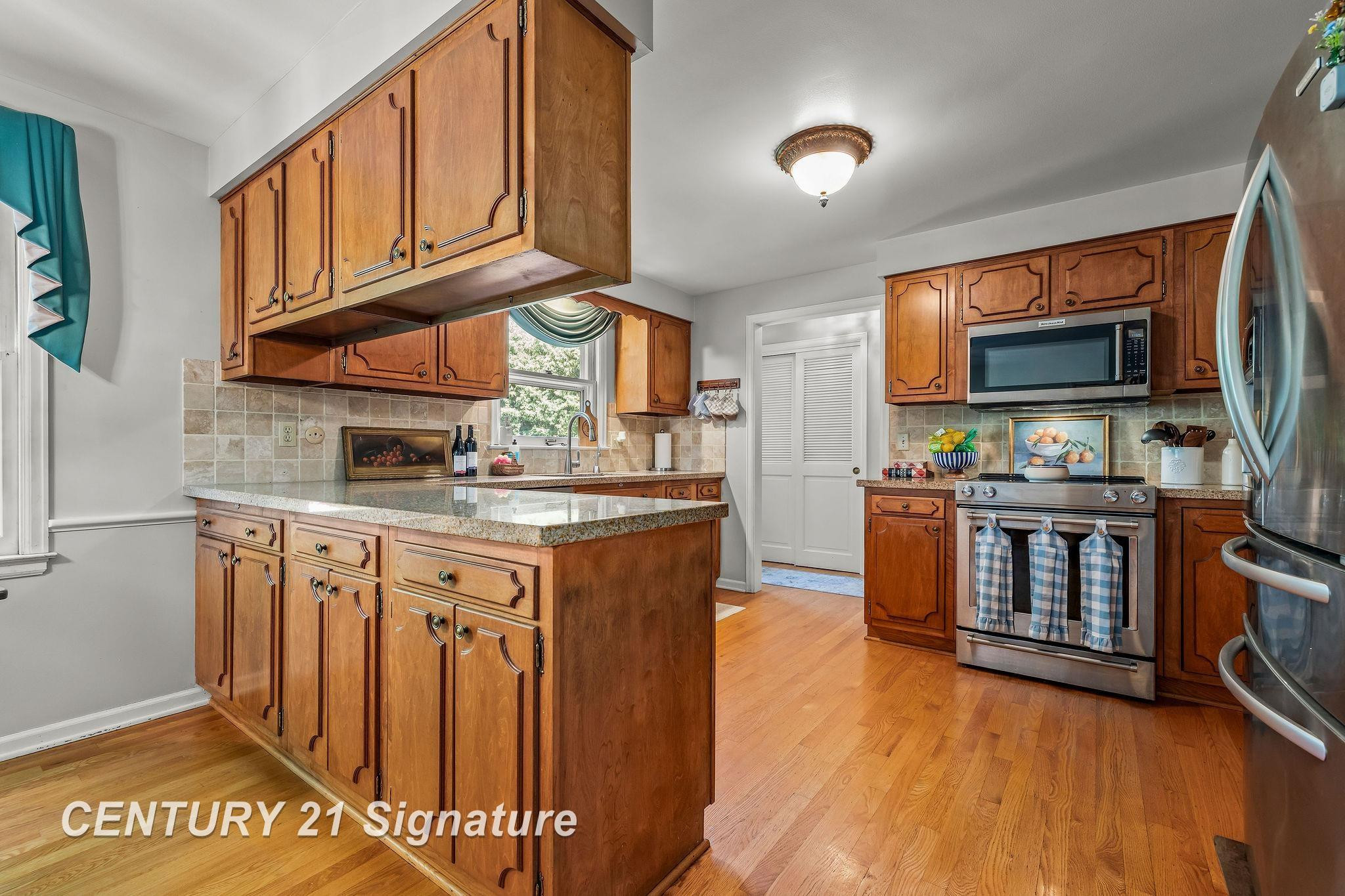 358 Somerset Road, Saginaw, MI 48638 — Photo 5