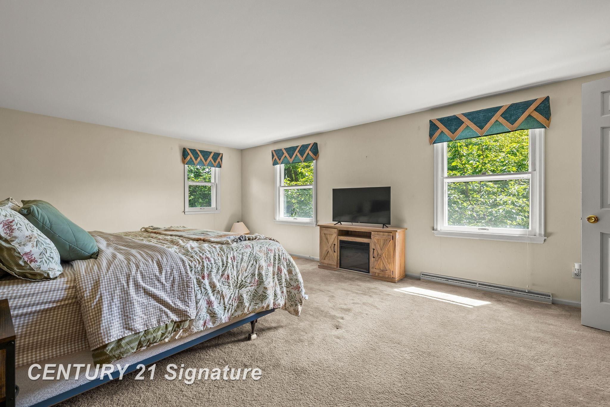 358 Somerset Road, Saginaw, MI 48638 — Photo 23