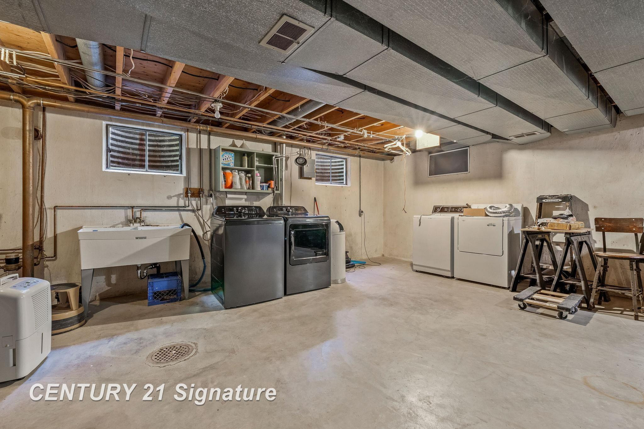 358 Somerset Road, Saginaw, MI 48638 — Photo 31