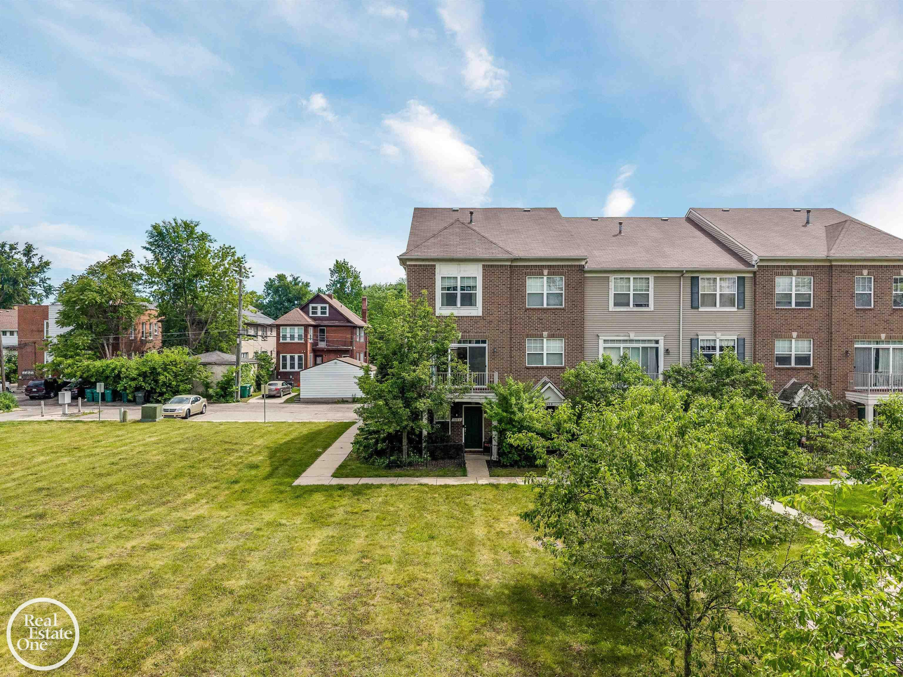 1048 Lakepointe Street, A, Grosse Pointe Park, MI 48230 — Photo 28